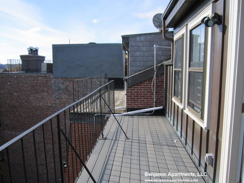 1742 Washington St, South End