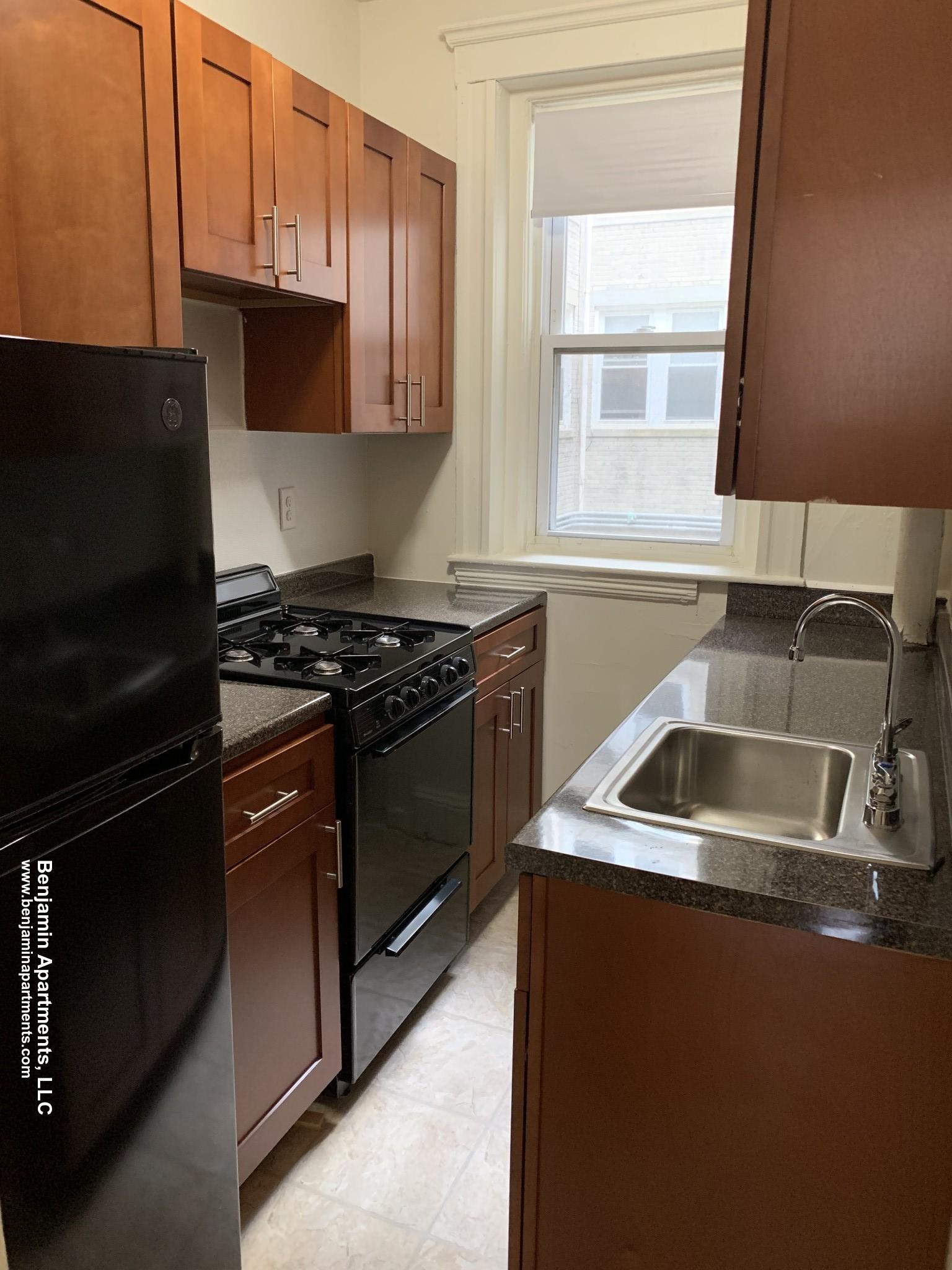 1175 Boylston St. - 2,895USD / month