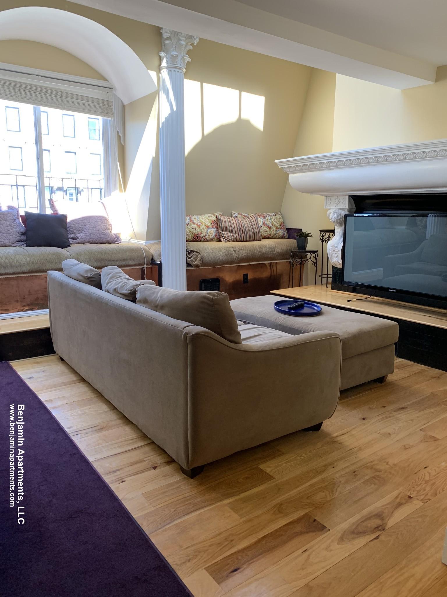 113 Beacon St, Back Bay