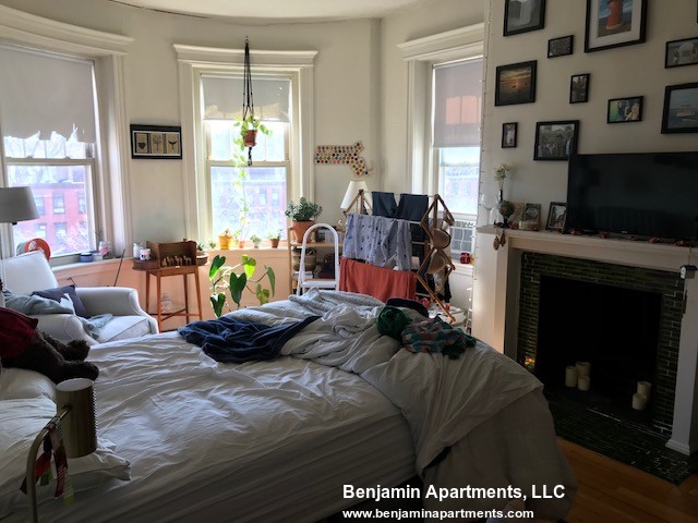 1788 Beacon St, Brookline