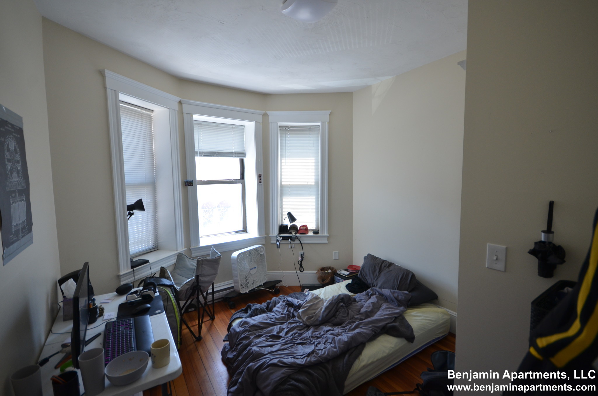 887 Huntington Ave, Mission Hill