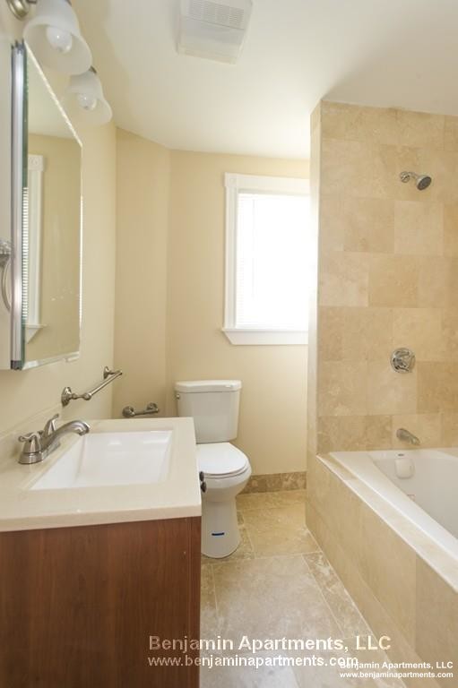 22 Chestnut Ave, Jamaica Plain