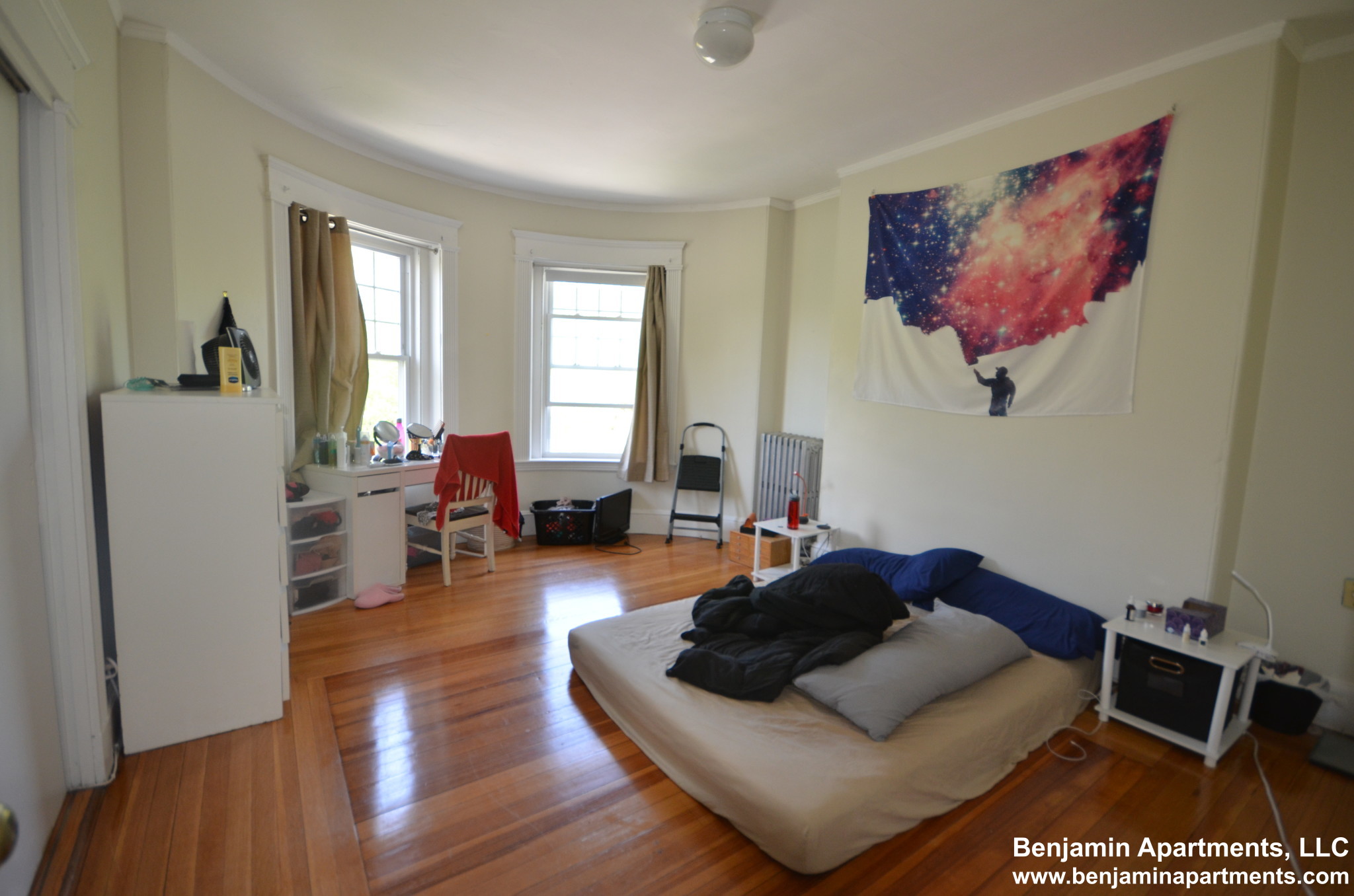 1589 Beacon St, Washington Square