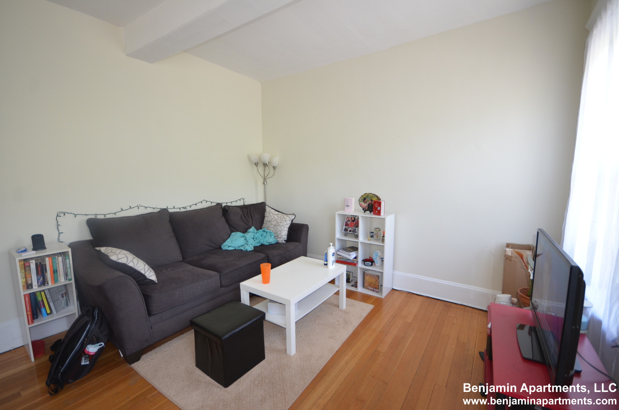 1589 Beacon St, Washington Square