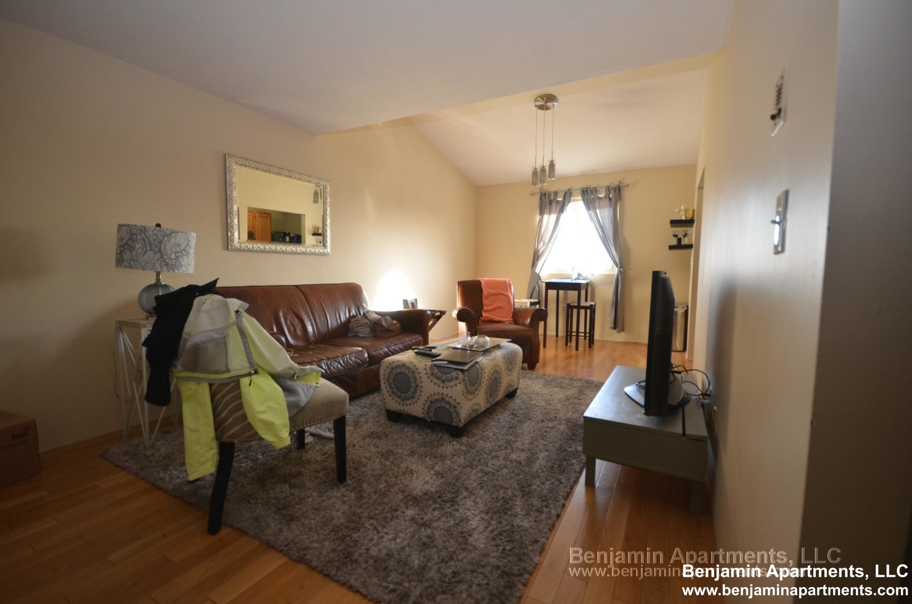 385 Dorchester St, South Boston