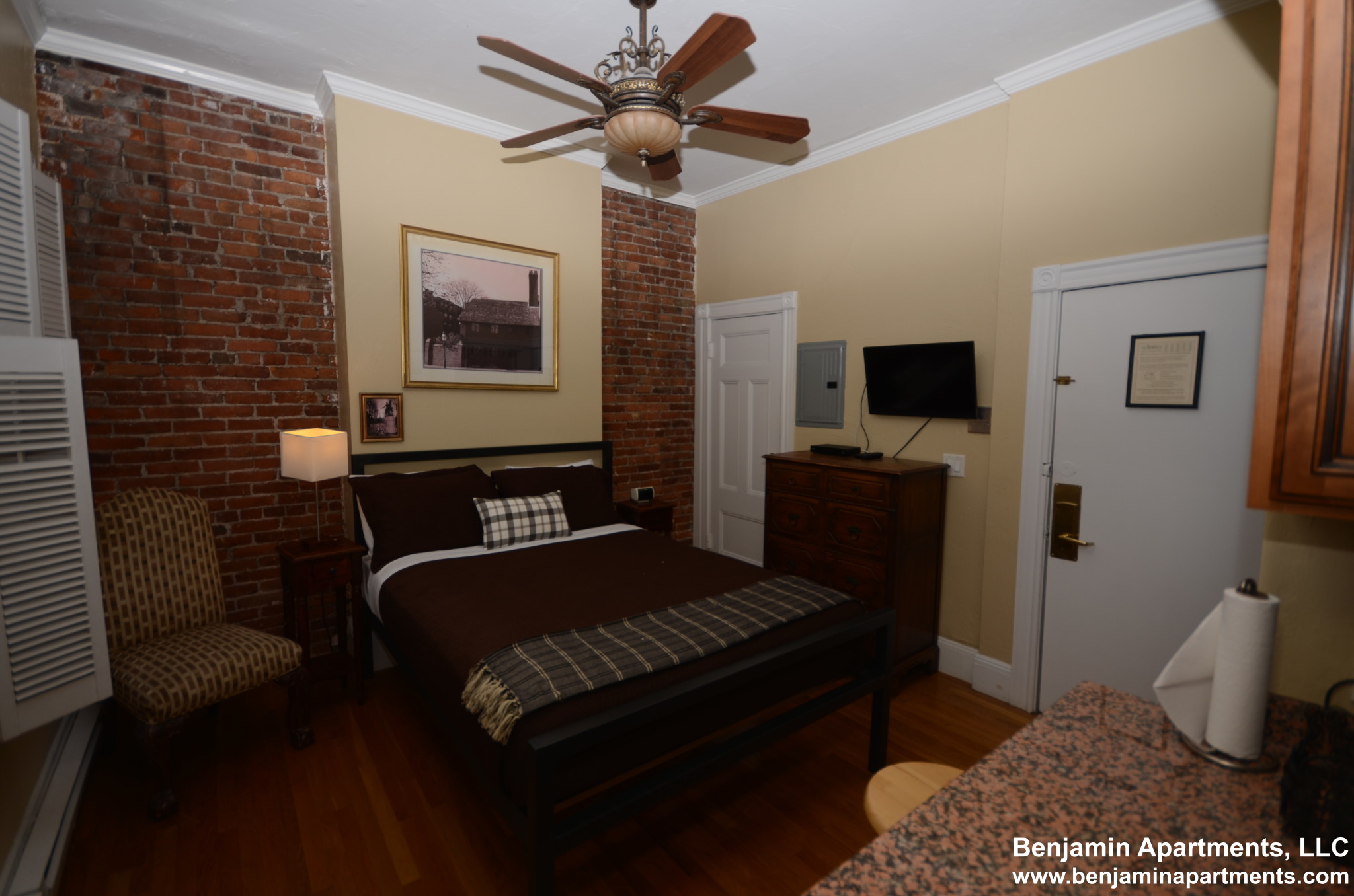 48 Hereford St, Back Bay