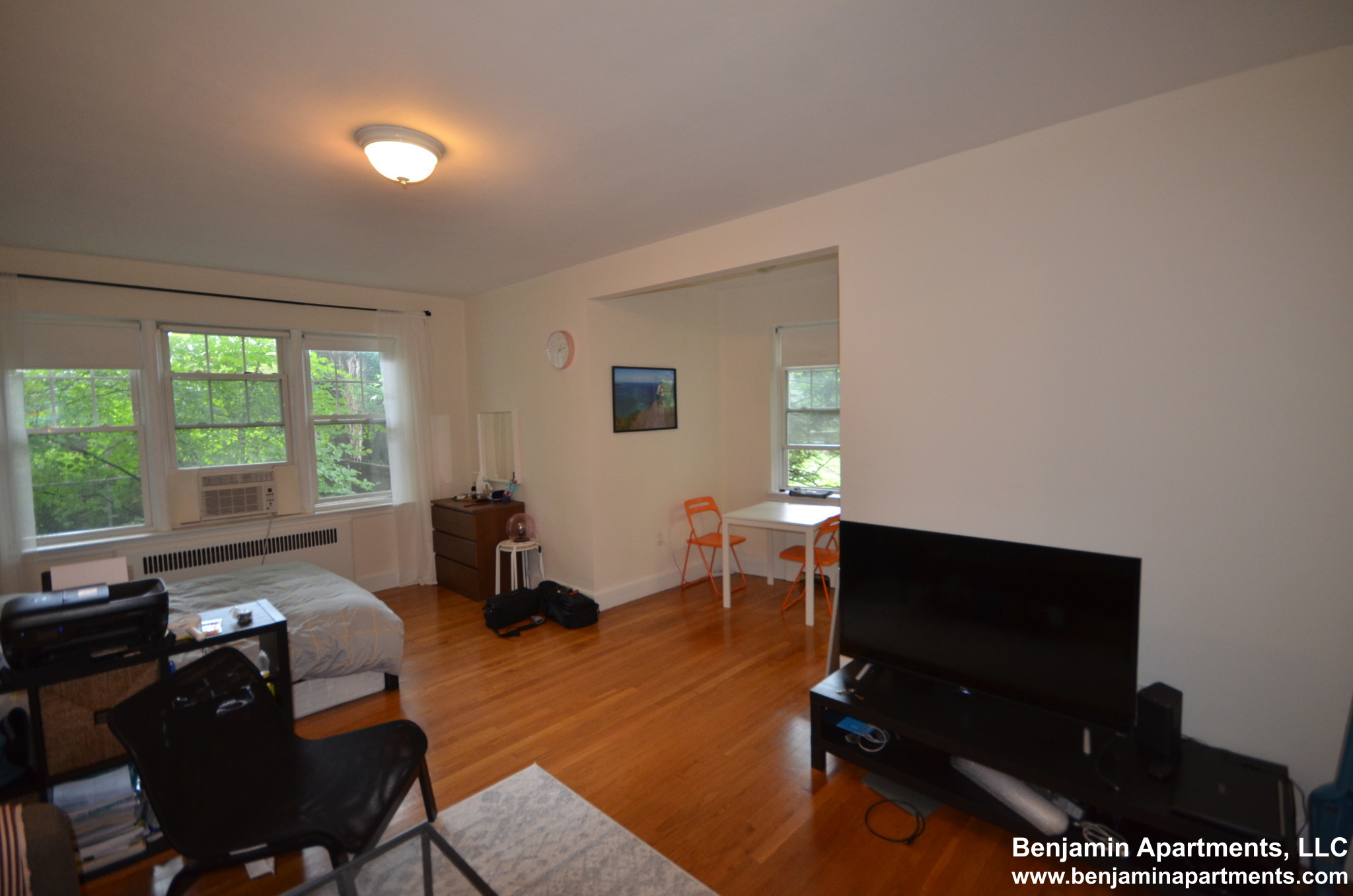 1 bed, 1 bath apartment for rent at 71 Kilsyth Rd Unit 5, Brighton — photo 2 of 6