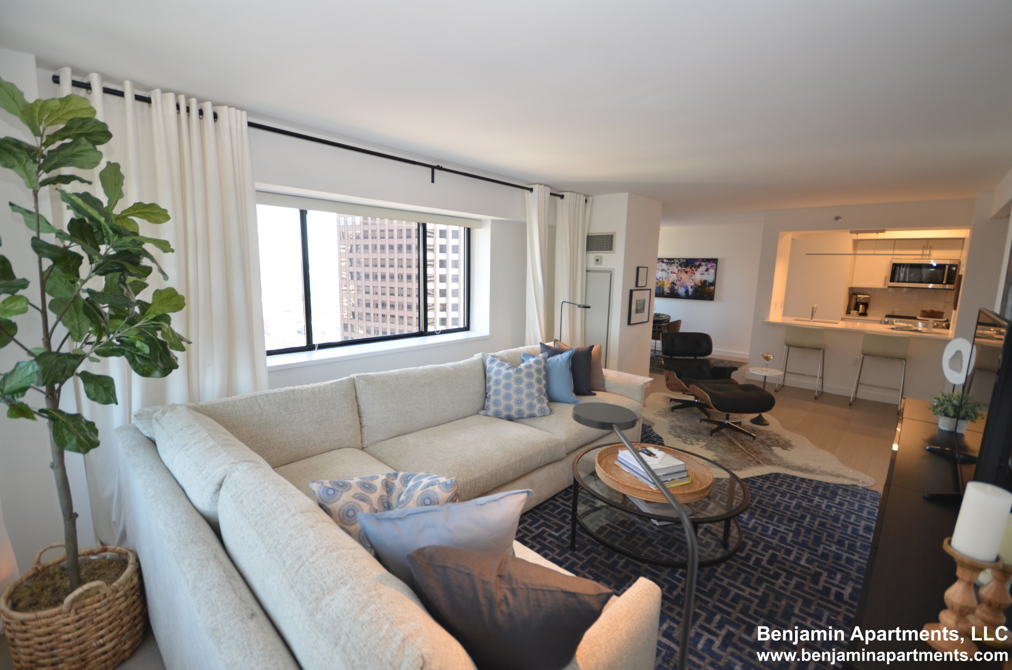 1 Devonshire Pl, Downtown