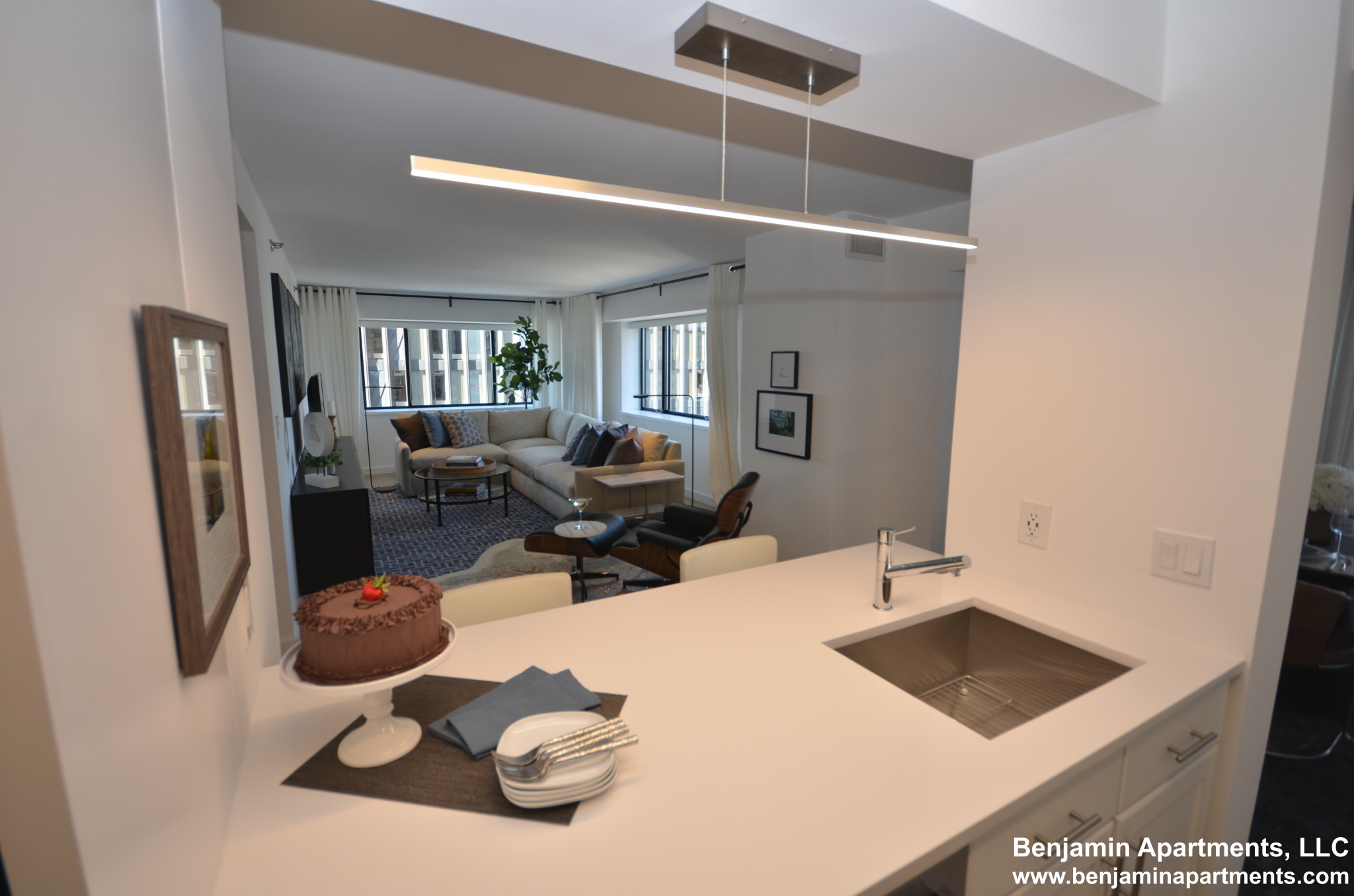 1 Devonshire Pl, Downtown