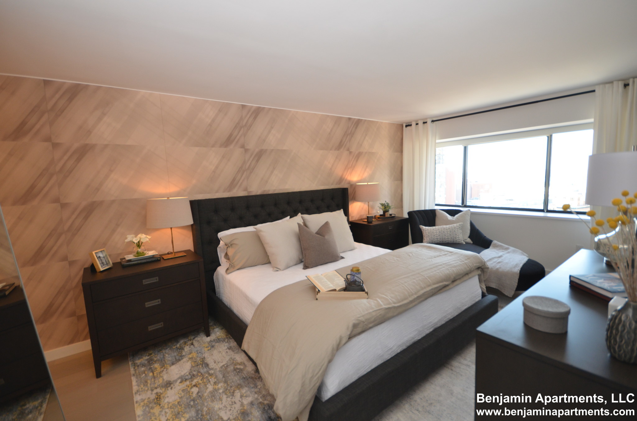 1 Devonshire Pl, Downtown