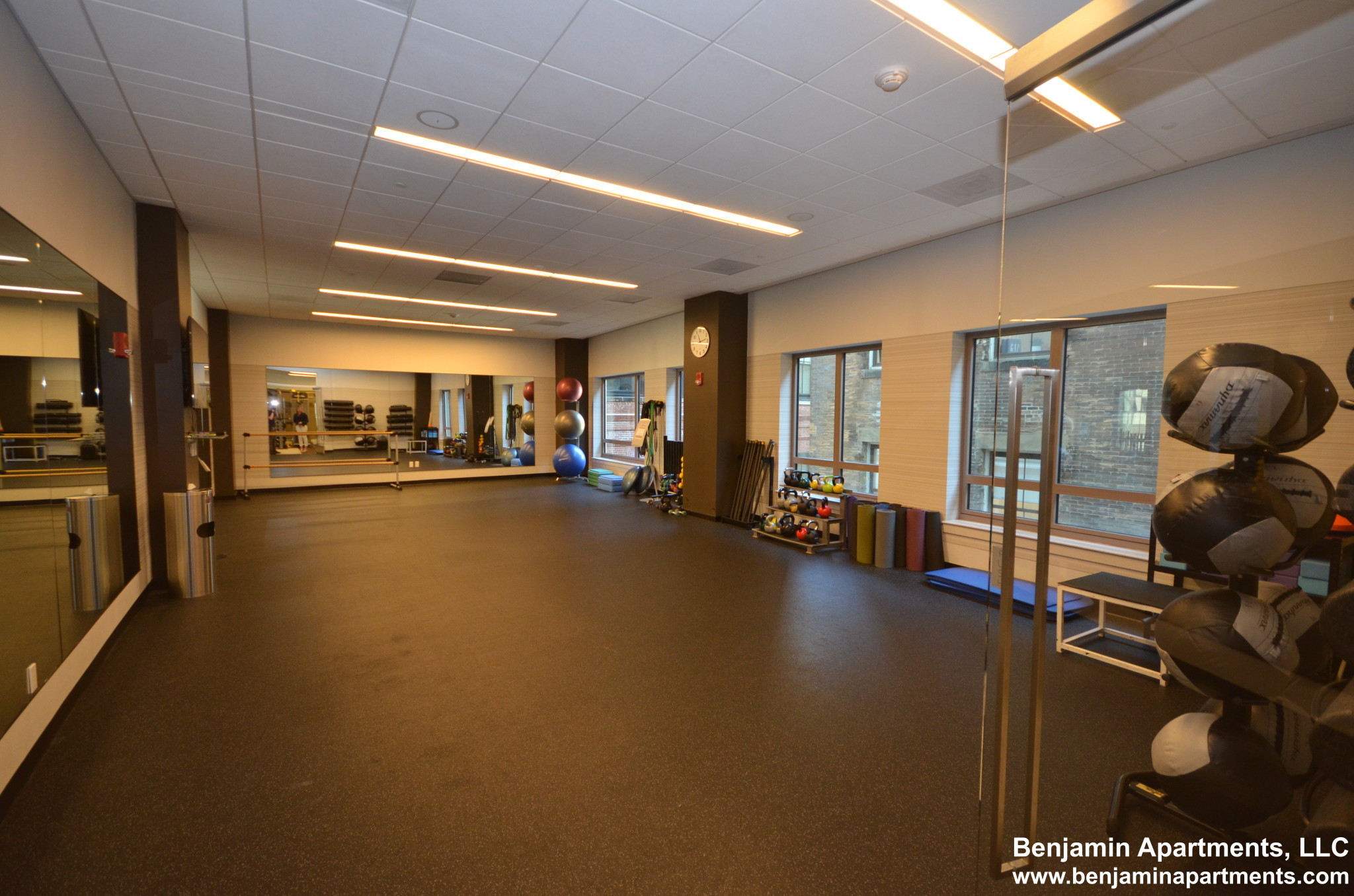 665 Washington St, Midtown