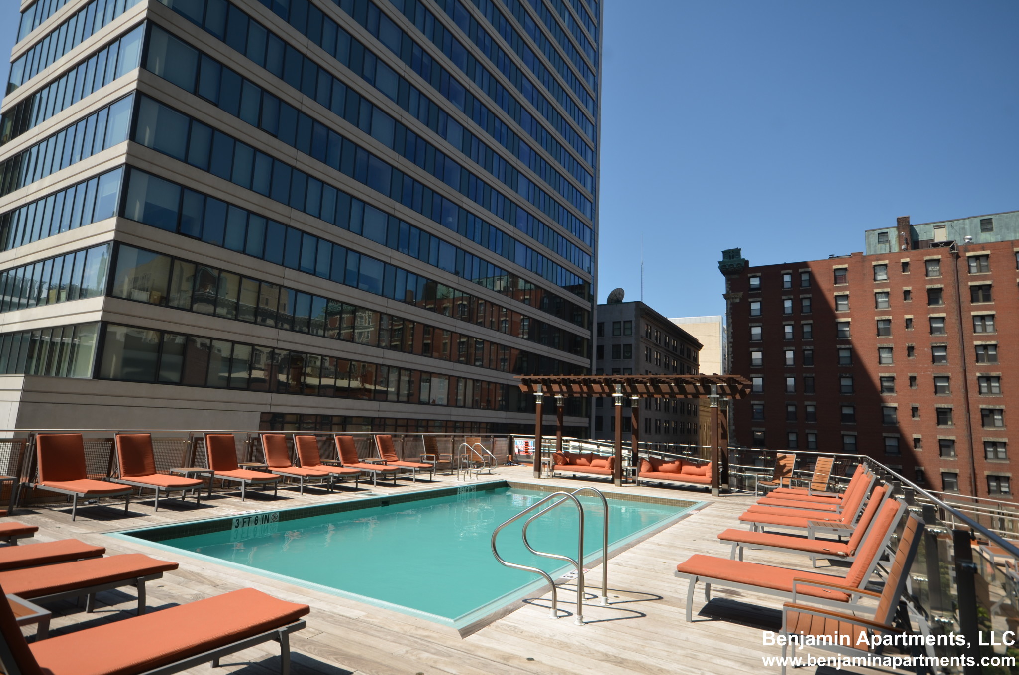 665 Washington St, Midtown