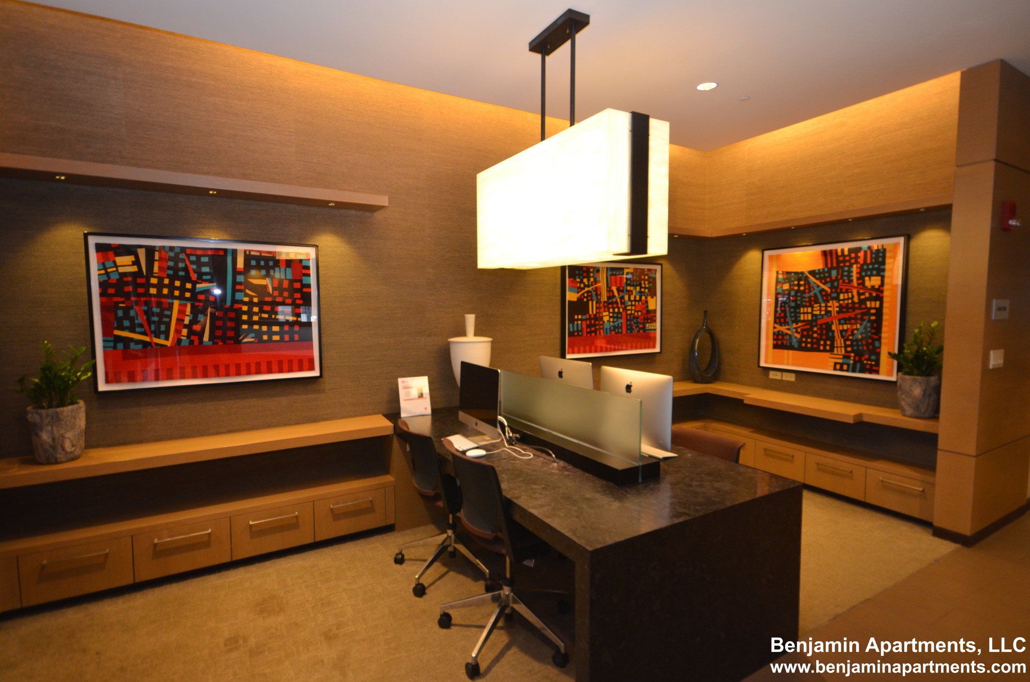 665 Washington St, Midtown