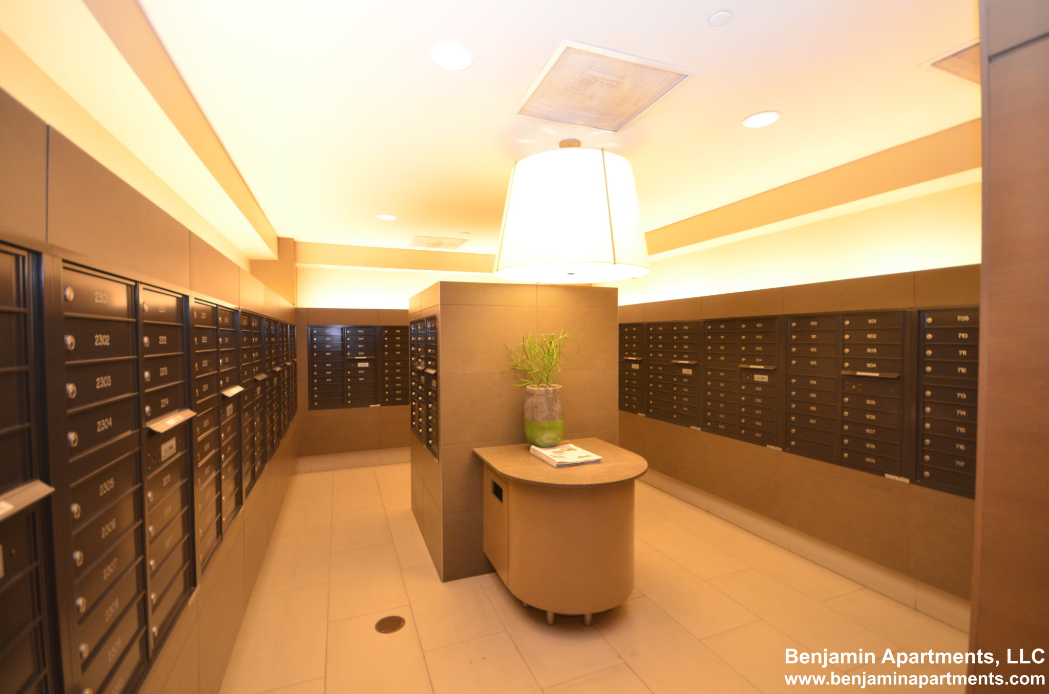 665 Washington St, Midtown