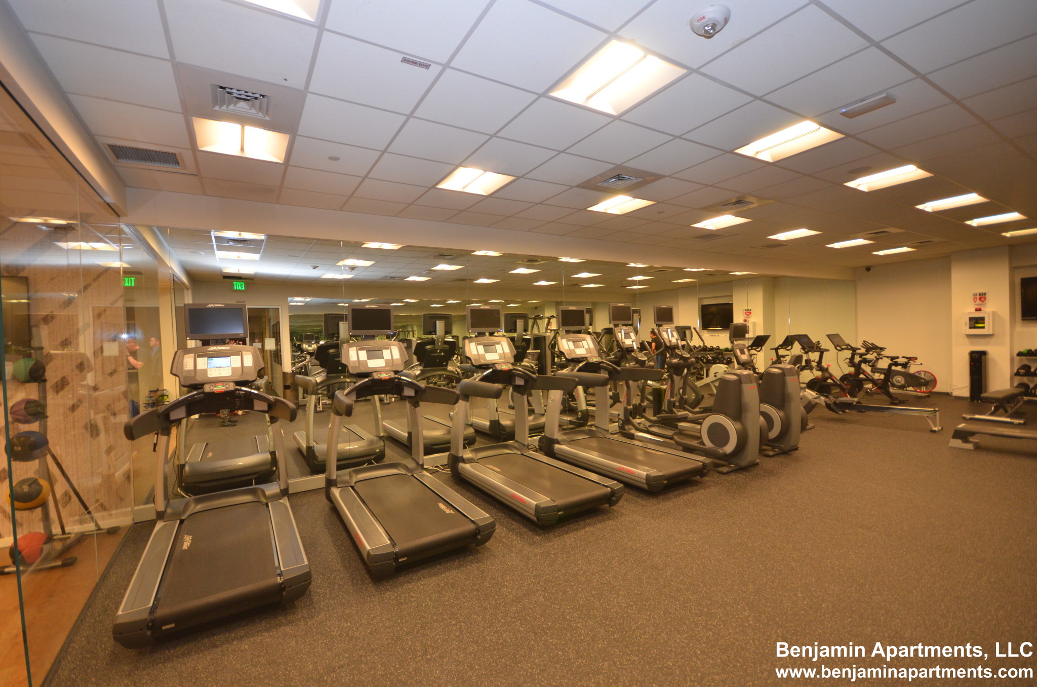 101 Canal St, North End