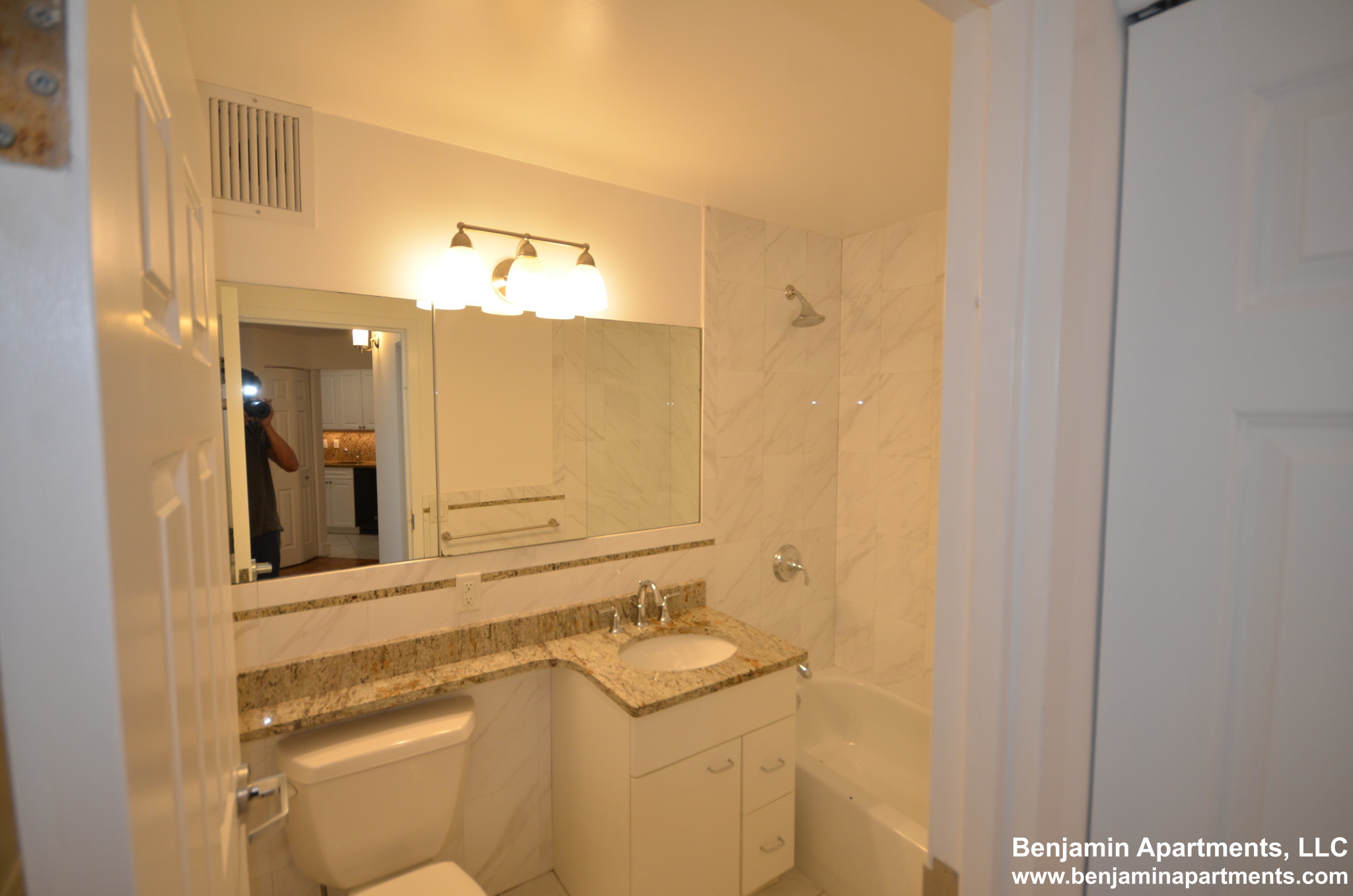 28 Exeter St, Back Bay