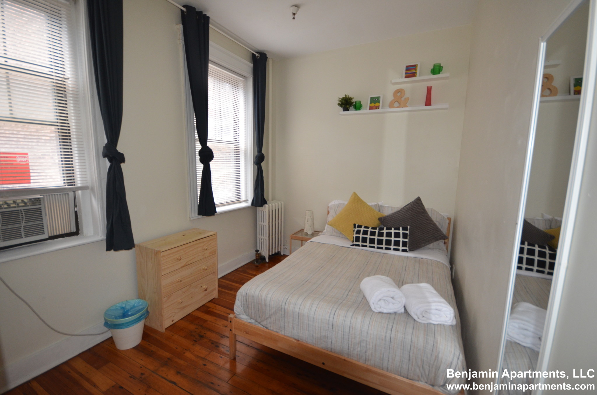 2 bed, 1 bath apartment for rent at 56 Queensberry St Unit 3, Fenway — photo 2 of 6
