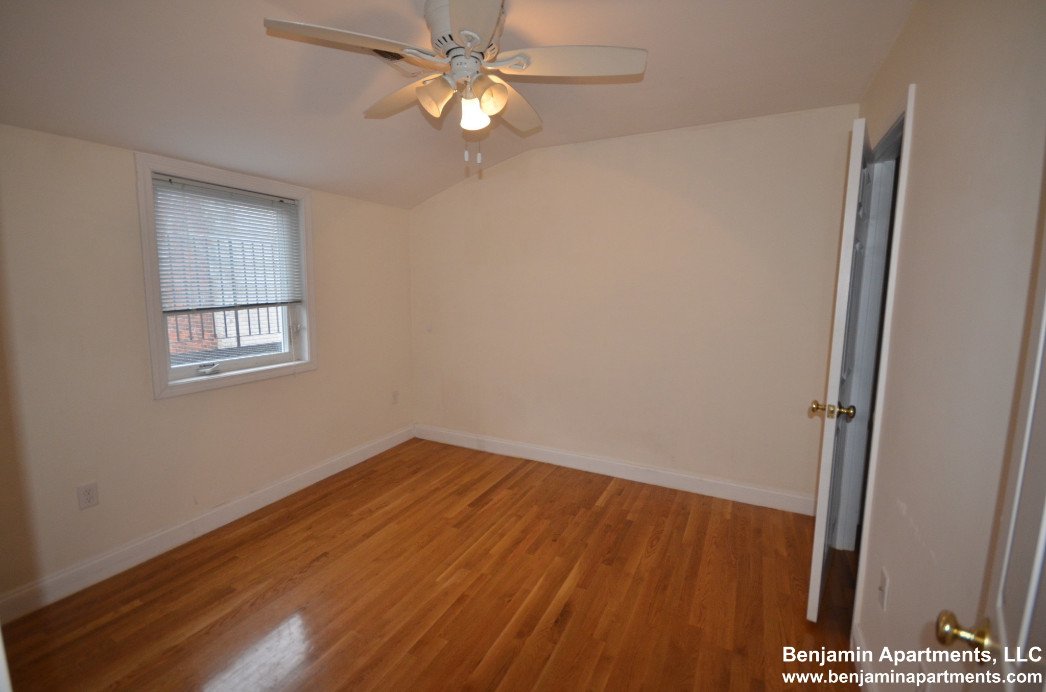 172 Fuller St, Brookline Hills