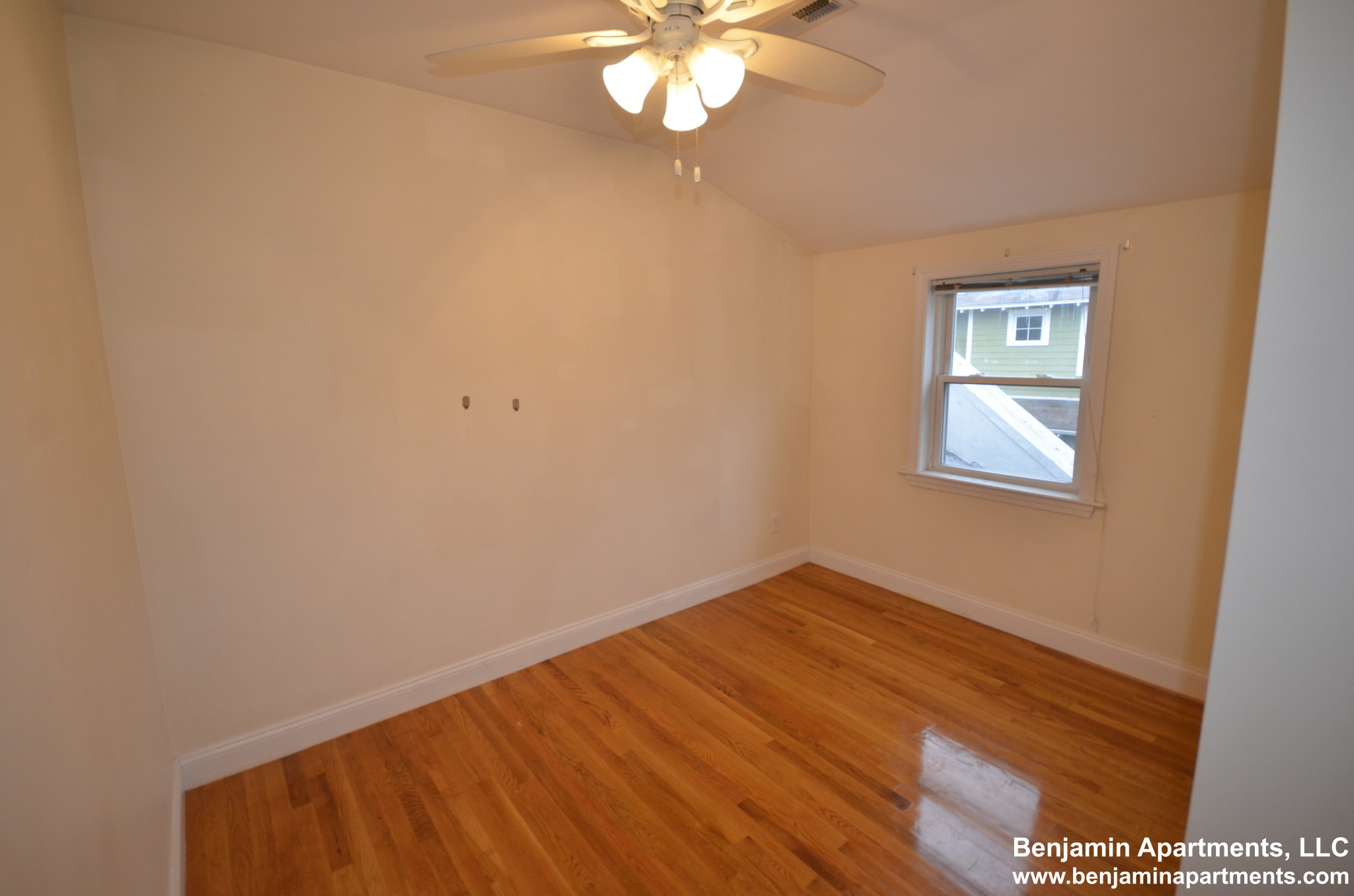 172 Fuller St, Brookline Hills