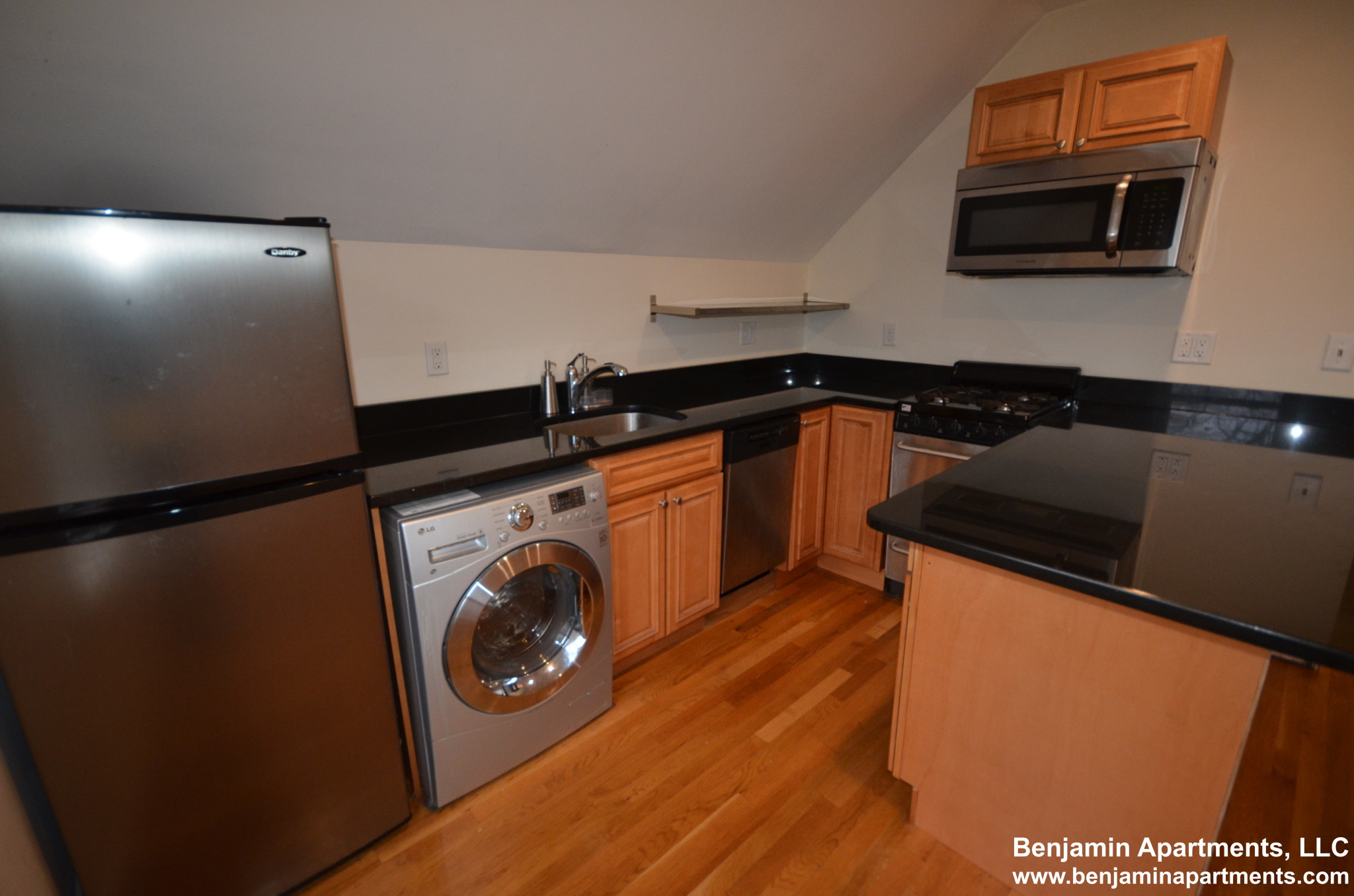 172 Fuller St, Brookline Hills