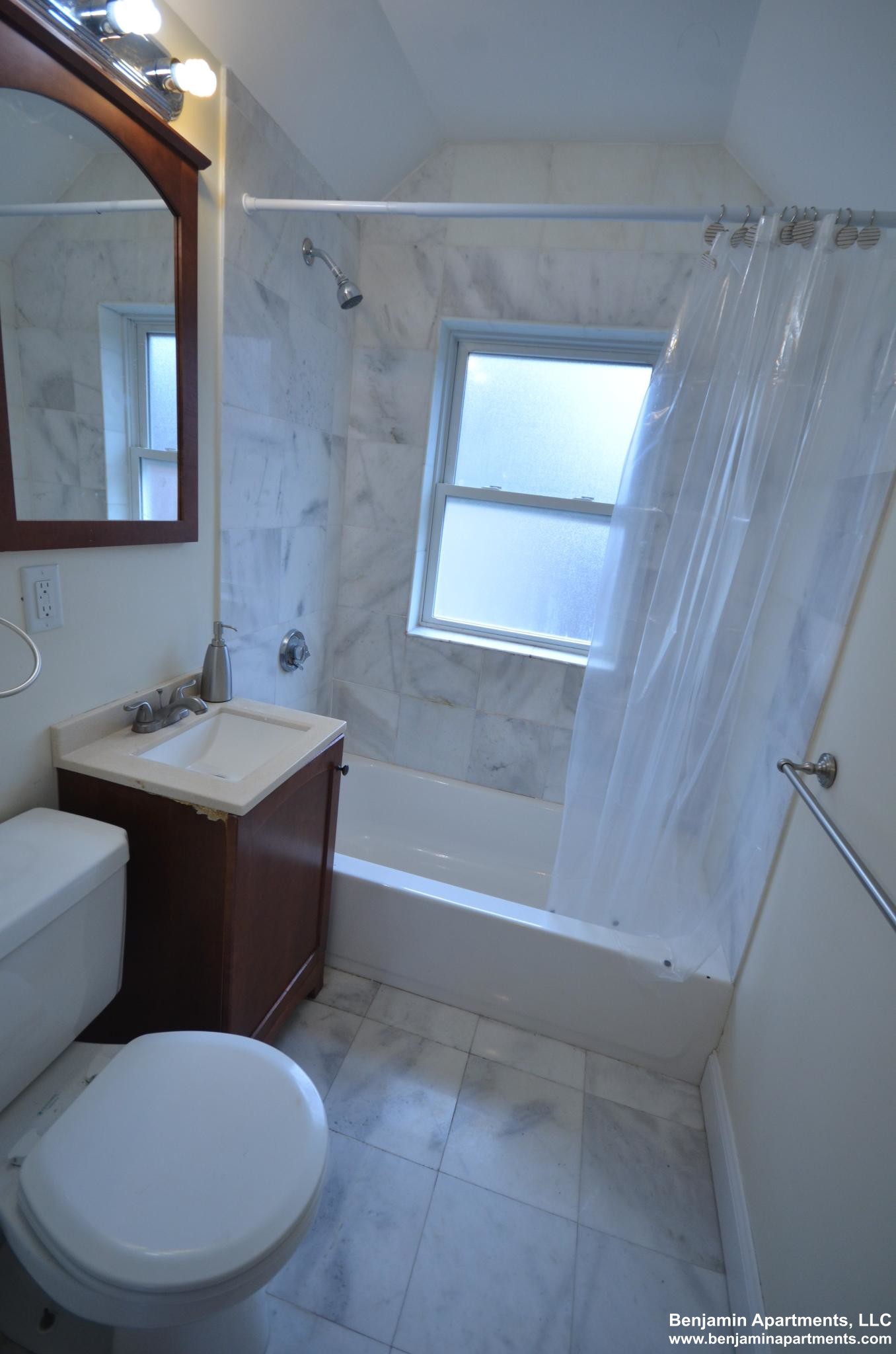 172 Fuller St, Brookline Hills