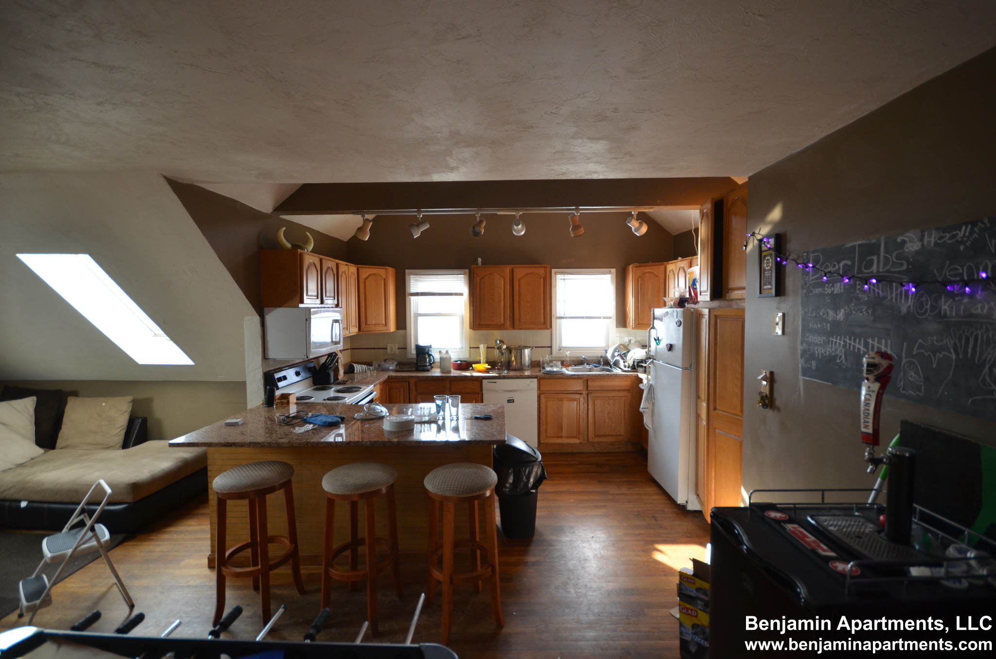 42 Brainerd Rd, Allston