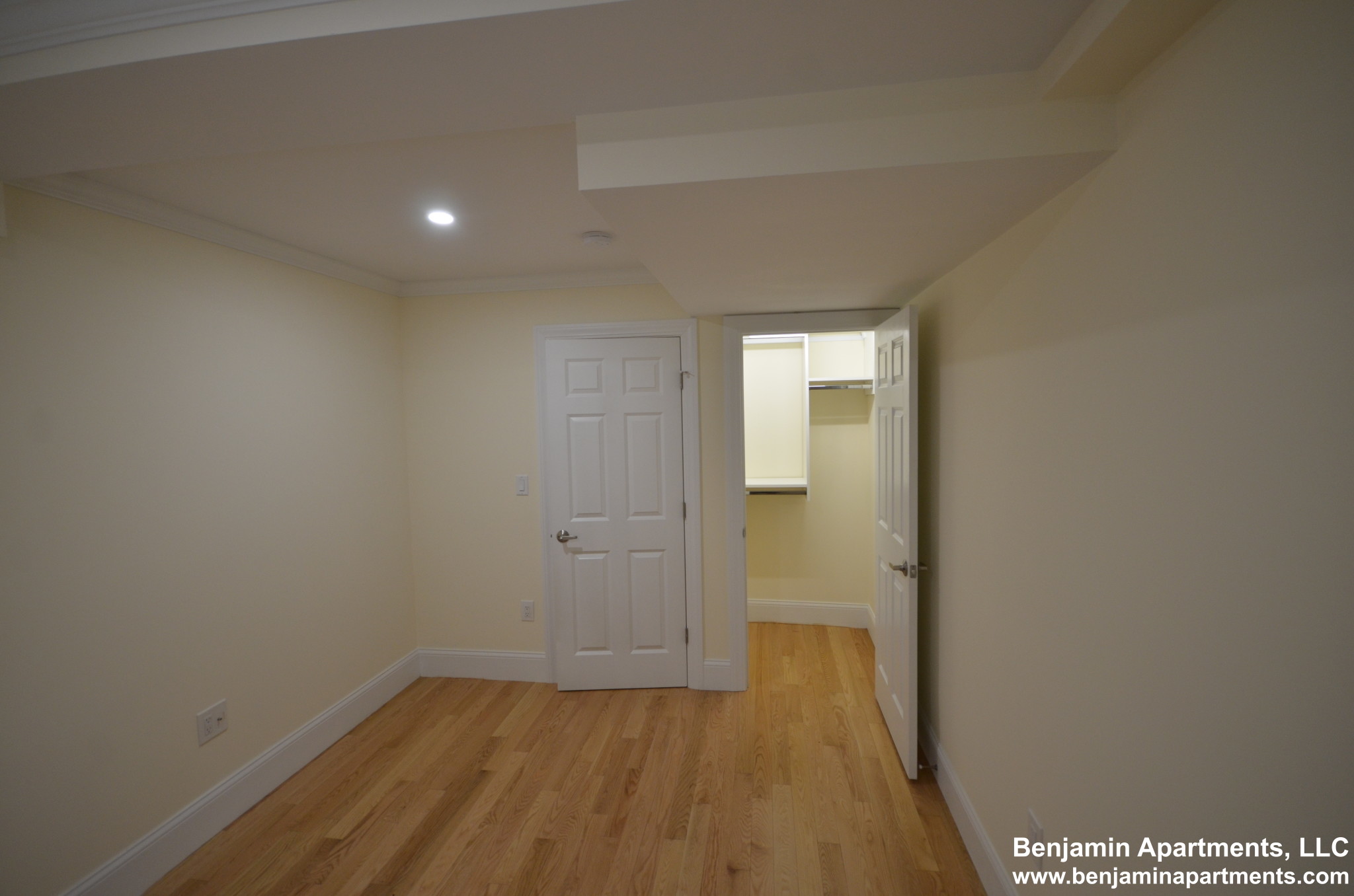 100 Kilsyth Rd, Brighton