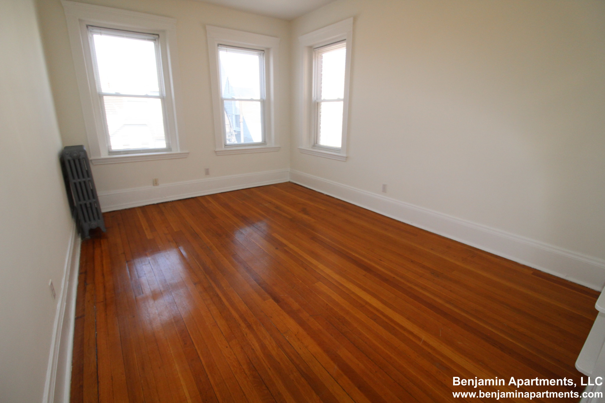 2 bed, 1 bath apartment for rent at 71 Brighton Ave Unit 6, Allston — photo 3 of 10