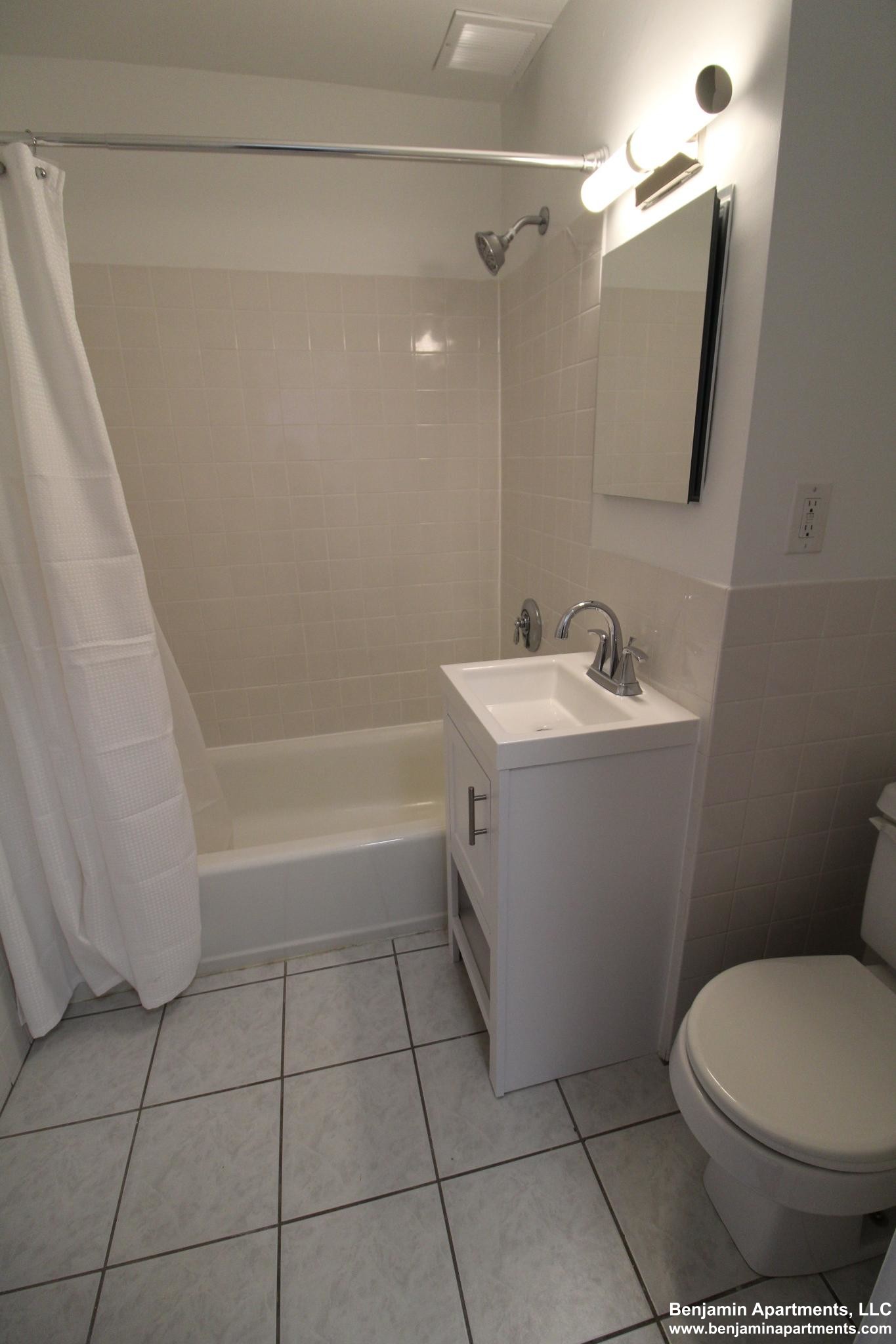 2 bed, 1 bath apartment for rent at 71 Brighton Ave Unit 6, Allston — photo 7 of 10