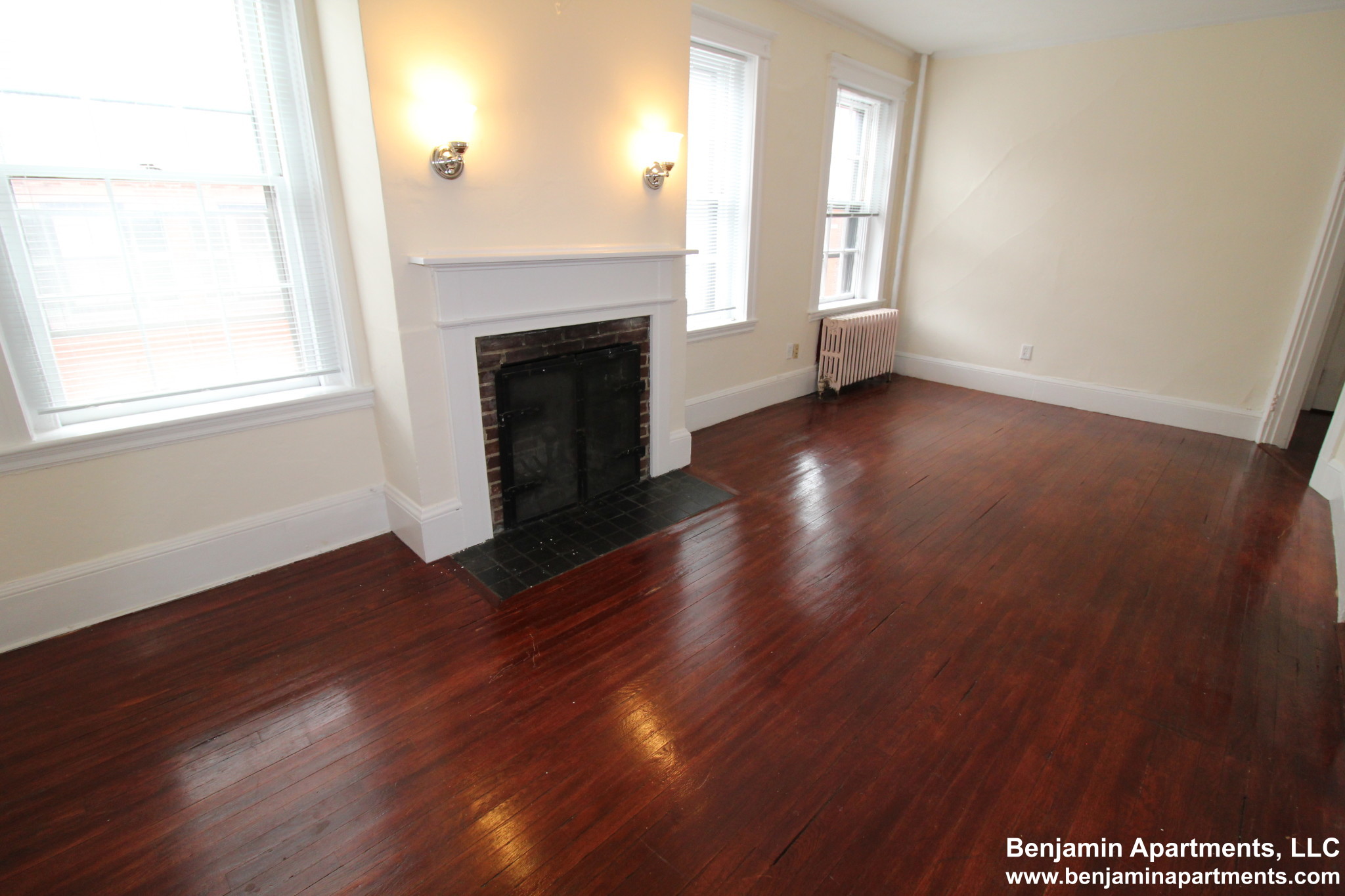 127 Myrtle St, Beacon Hill