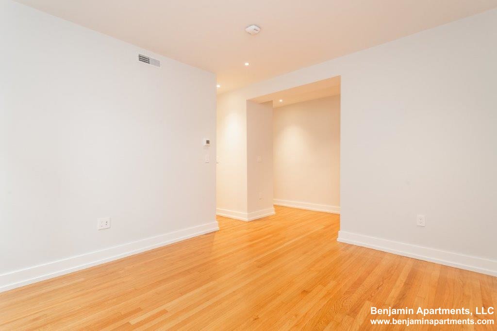 17 Forest St, Baldwin