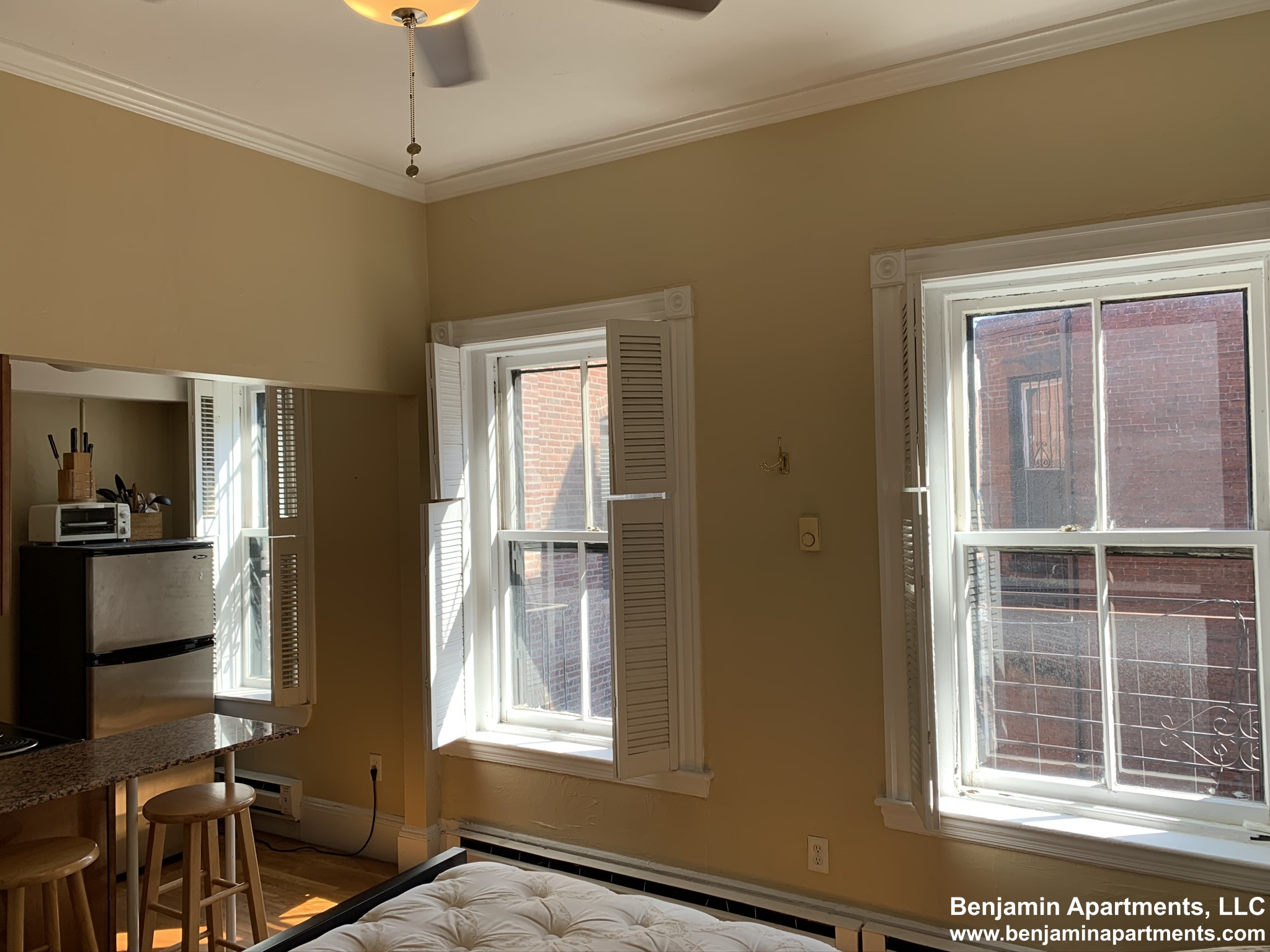 48 Hereford St, Back Bay