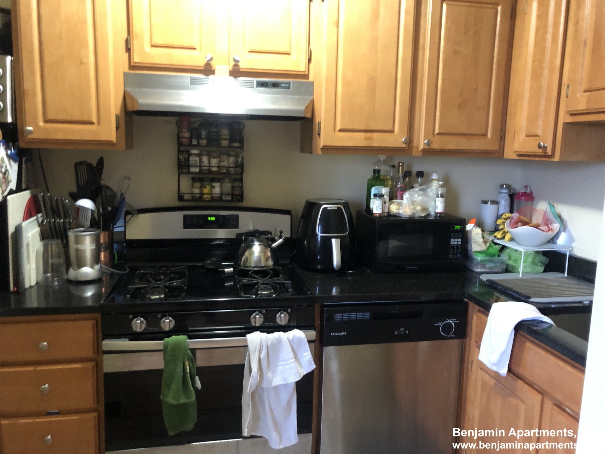 385 Dorchester St, South Boston