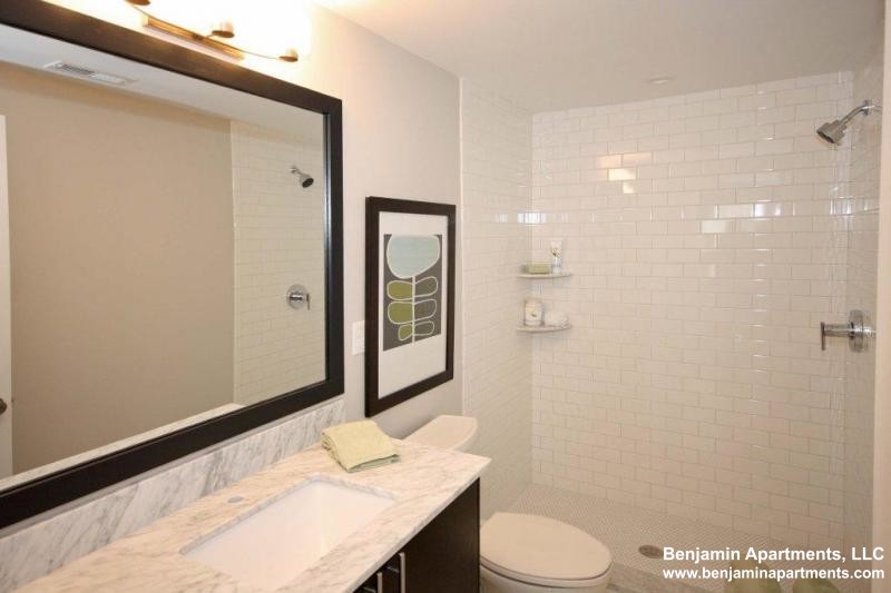 659 Massachusetts Ave, South End