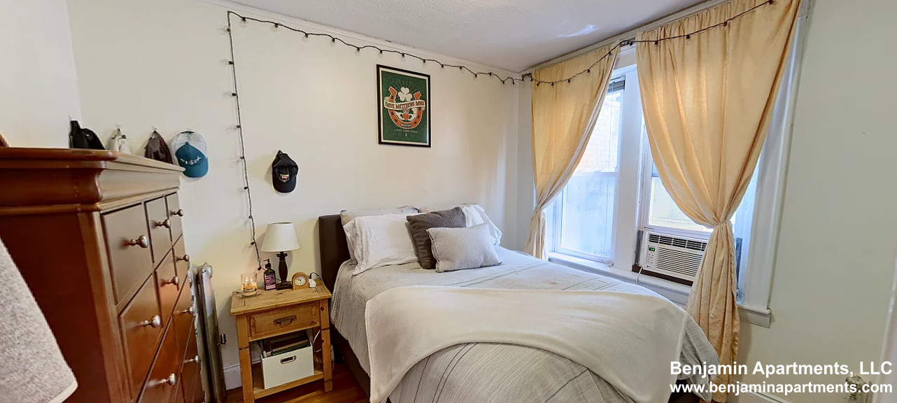 33 Walbridge St, Allston