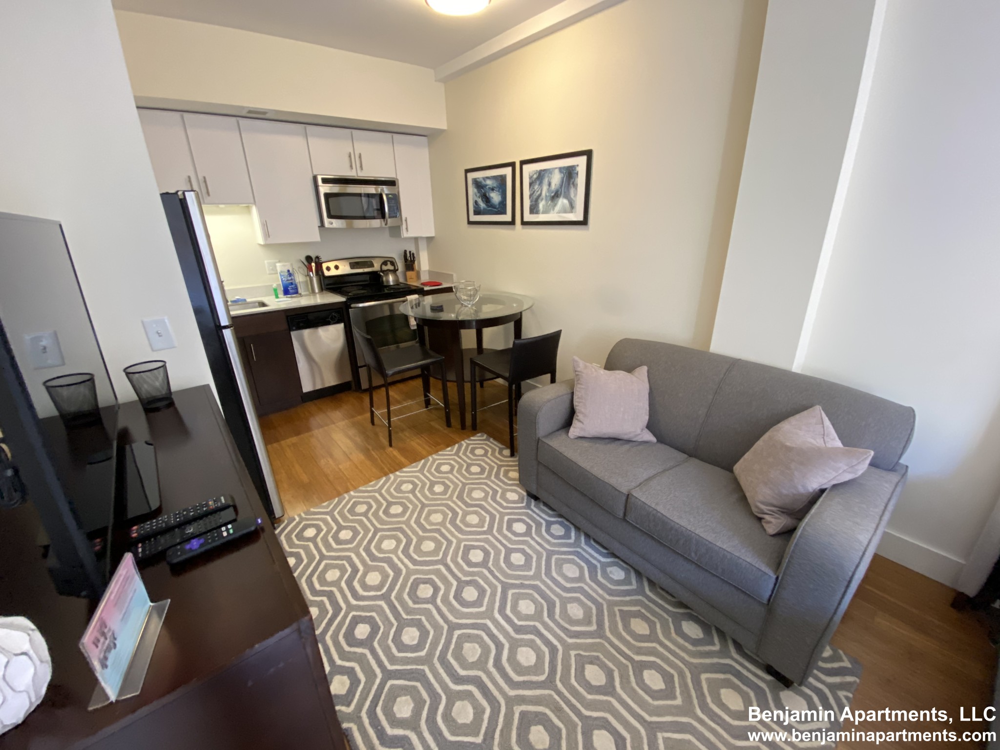 8 Winter St, Downtown