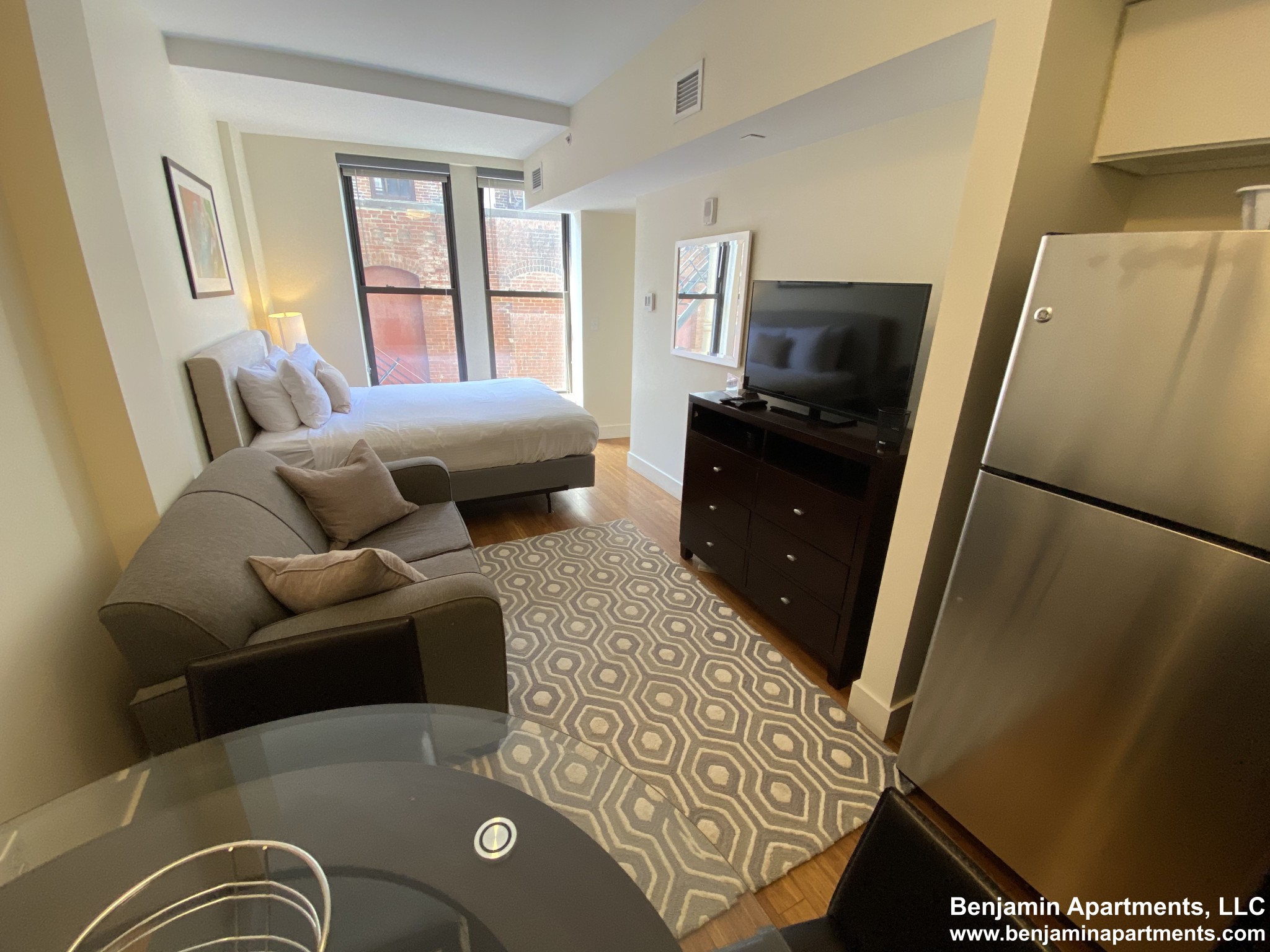 8 Winter St, Downtown