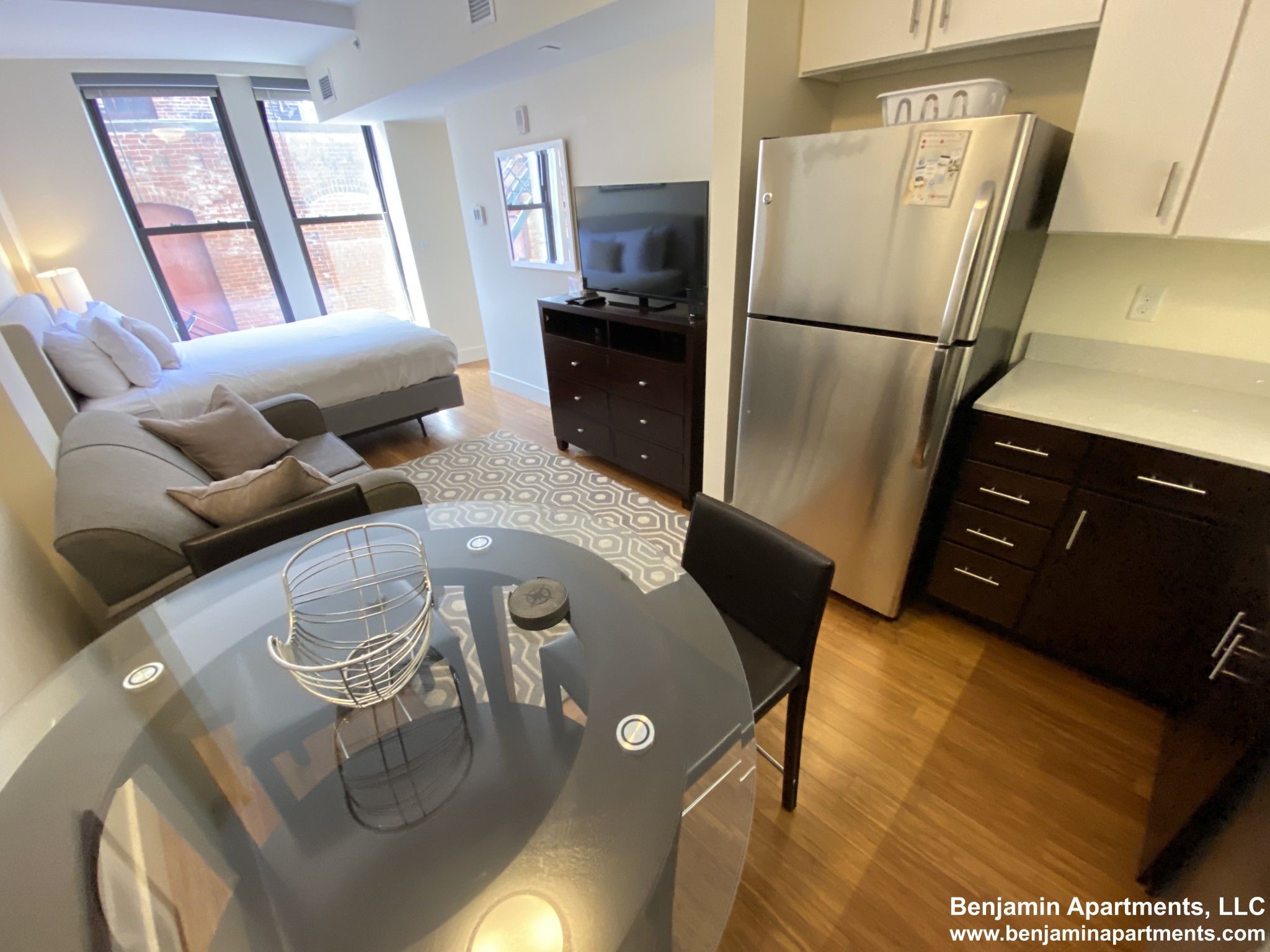 8 Winter St, Downtown