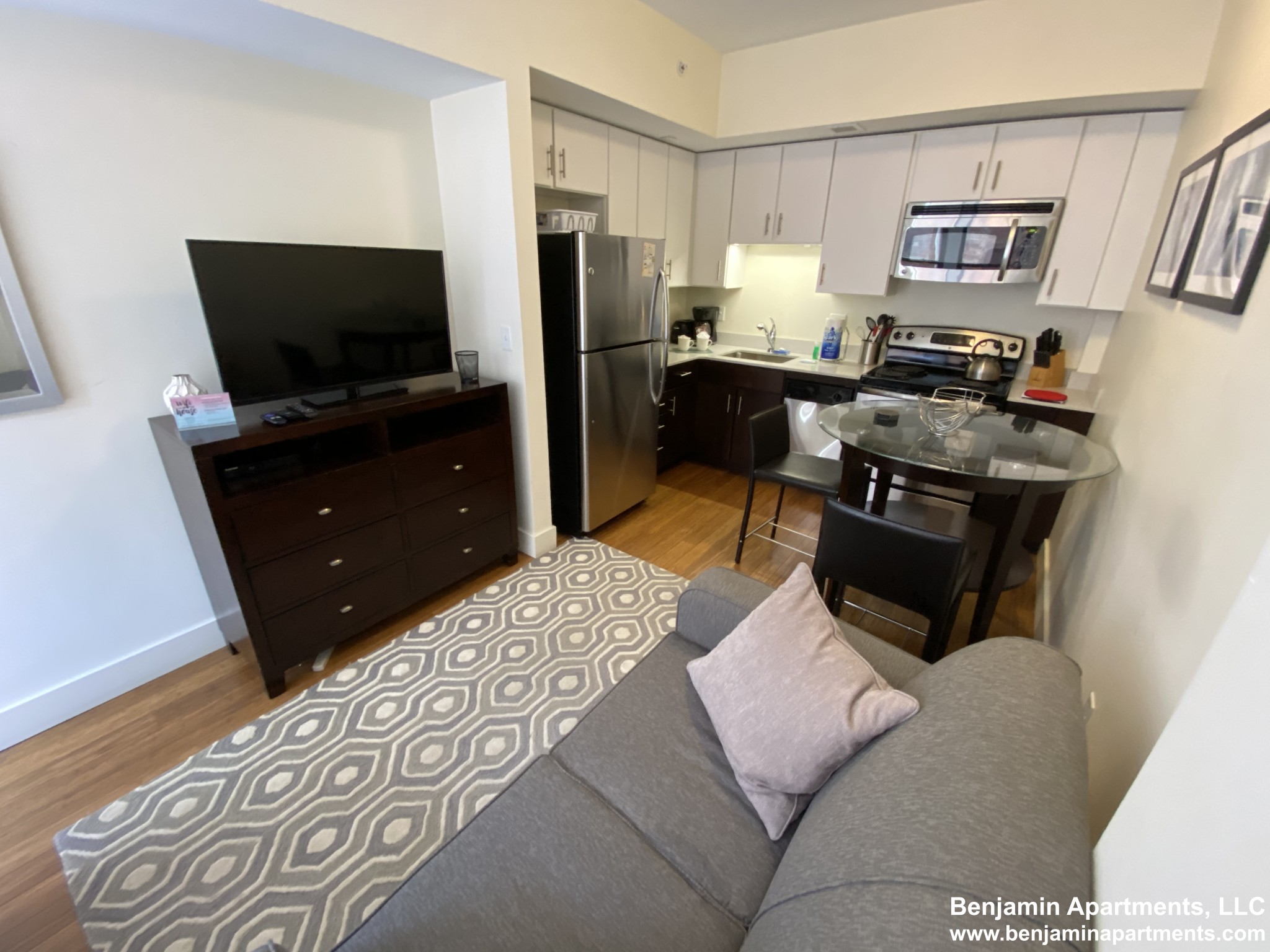 8 Winter St, Downtown