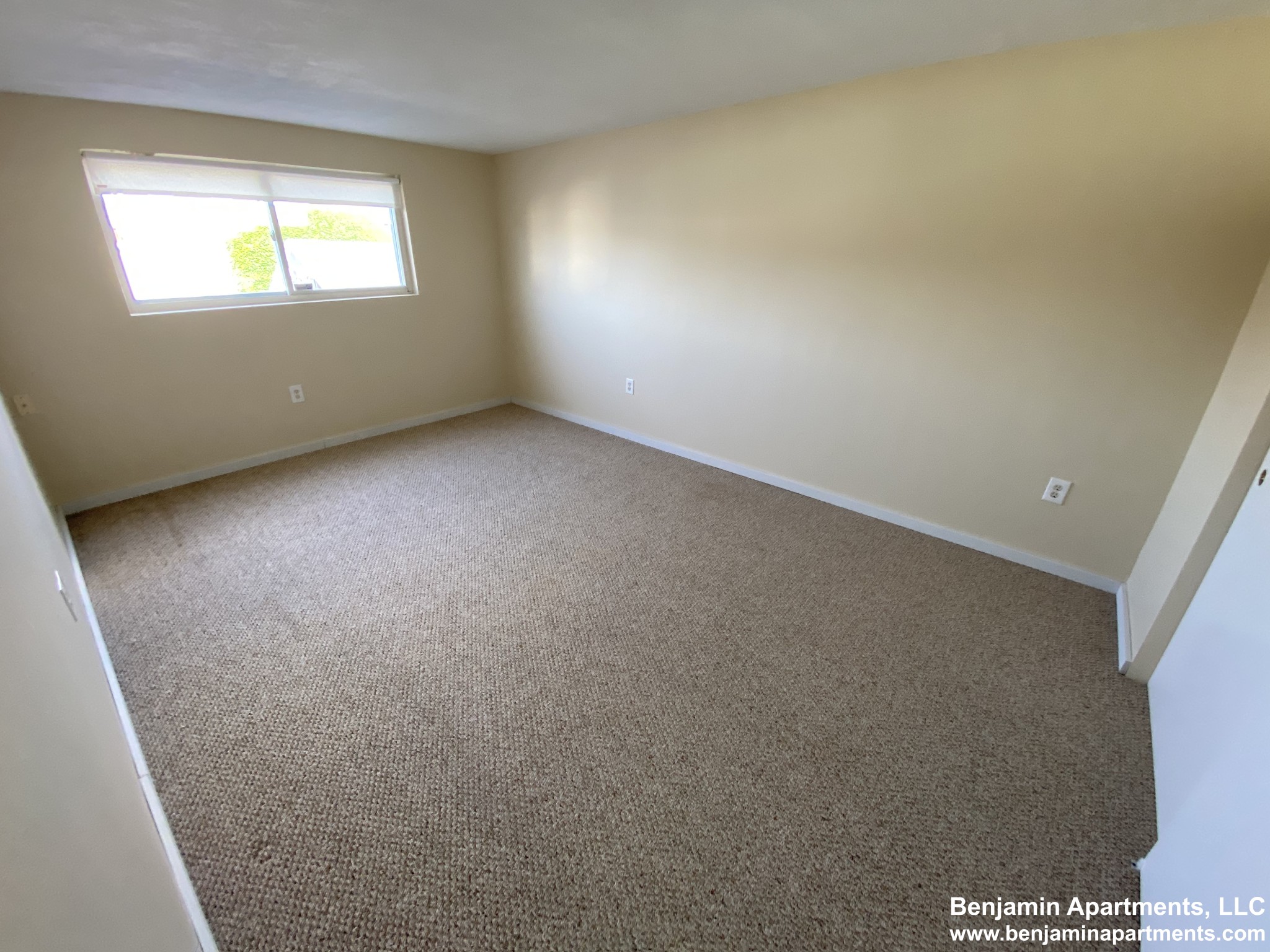 385 Dorchester St, South Boston