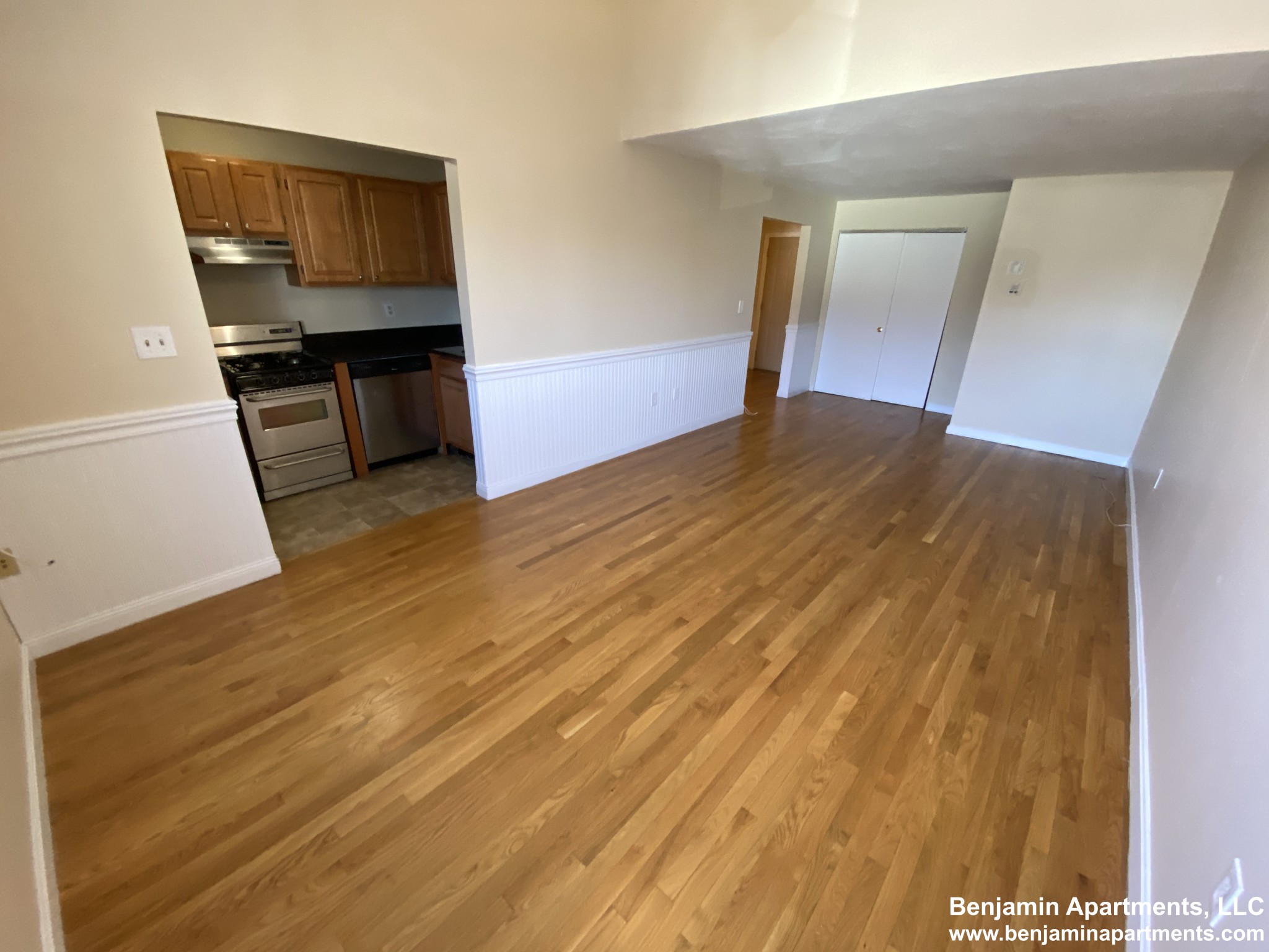 385 Dorchester St, South Boston