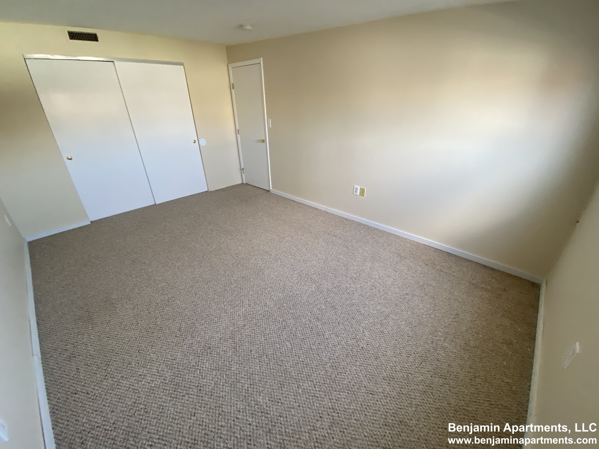 385 Dorchester St, South Boston