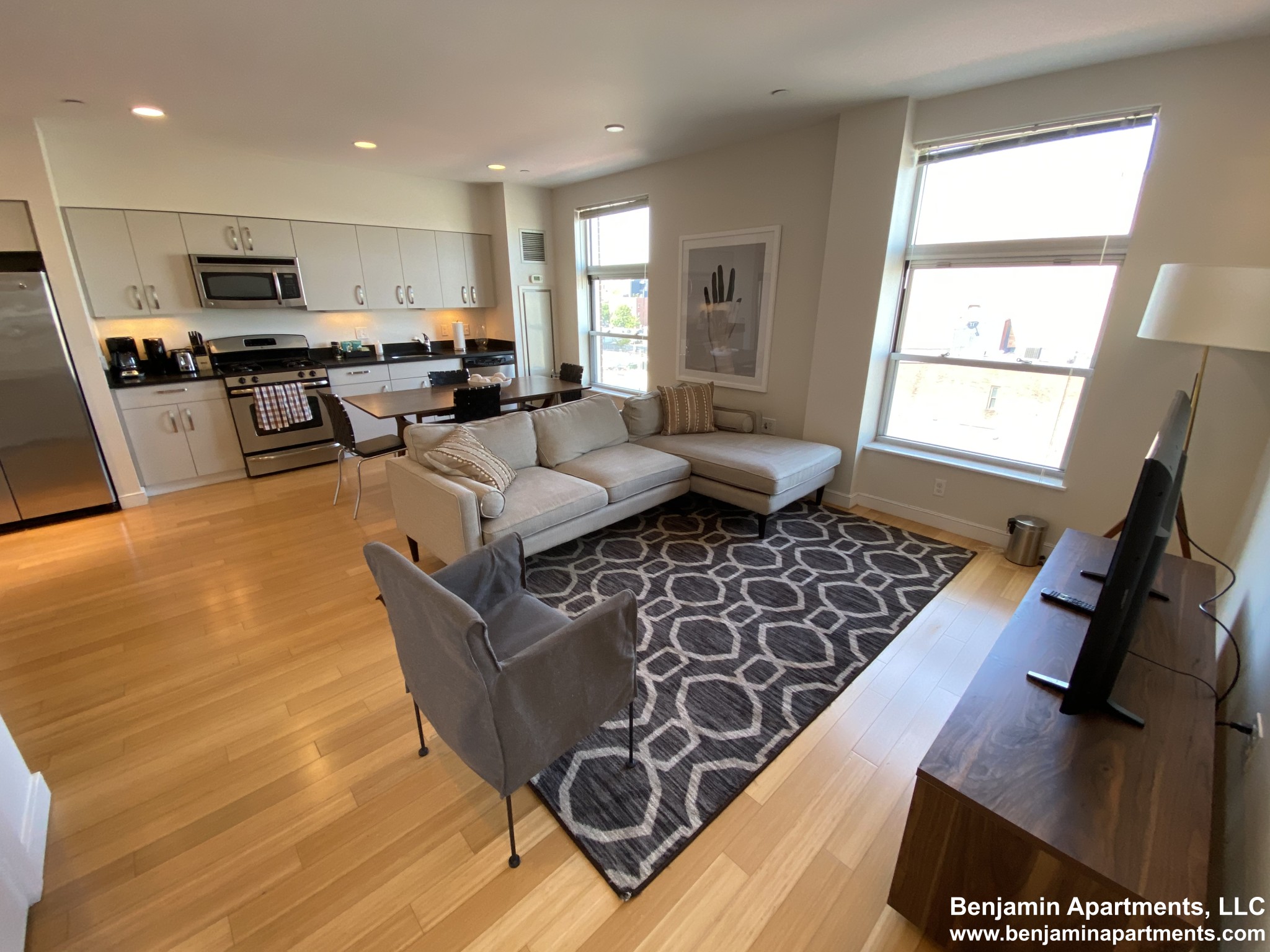 601 Albany St, South End