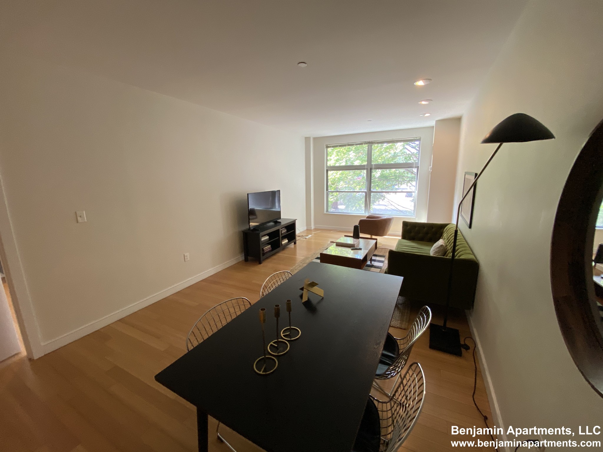 601 Albany St, South End