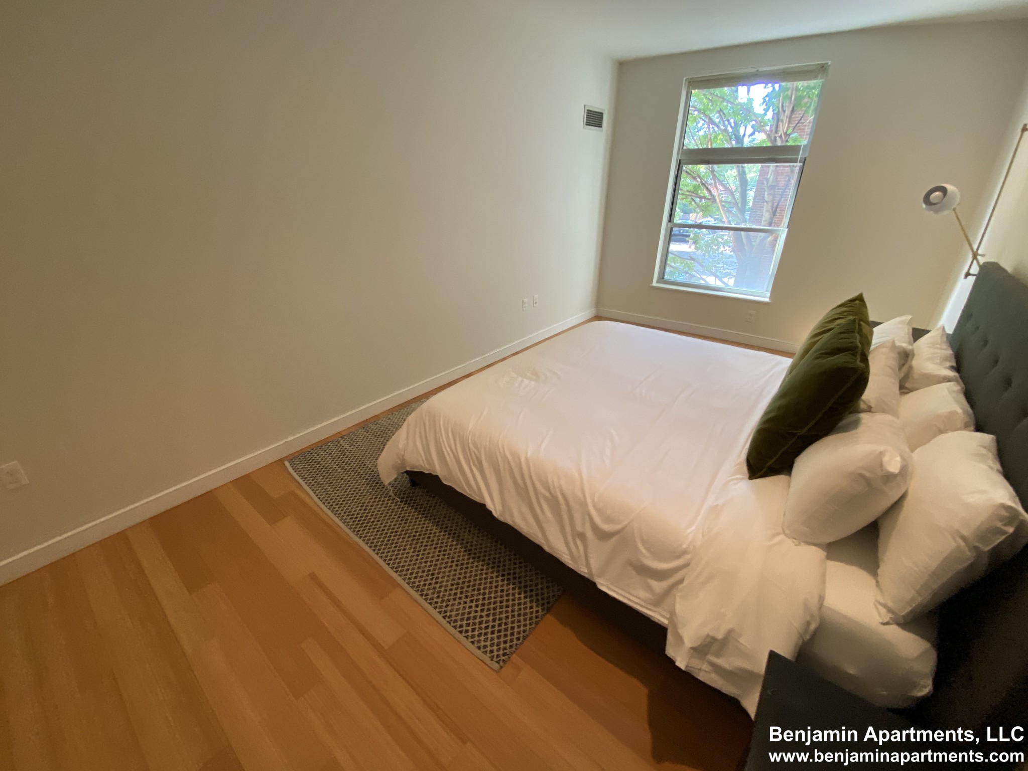 601 Albany St, South End