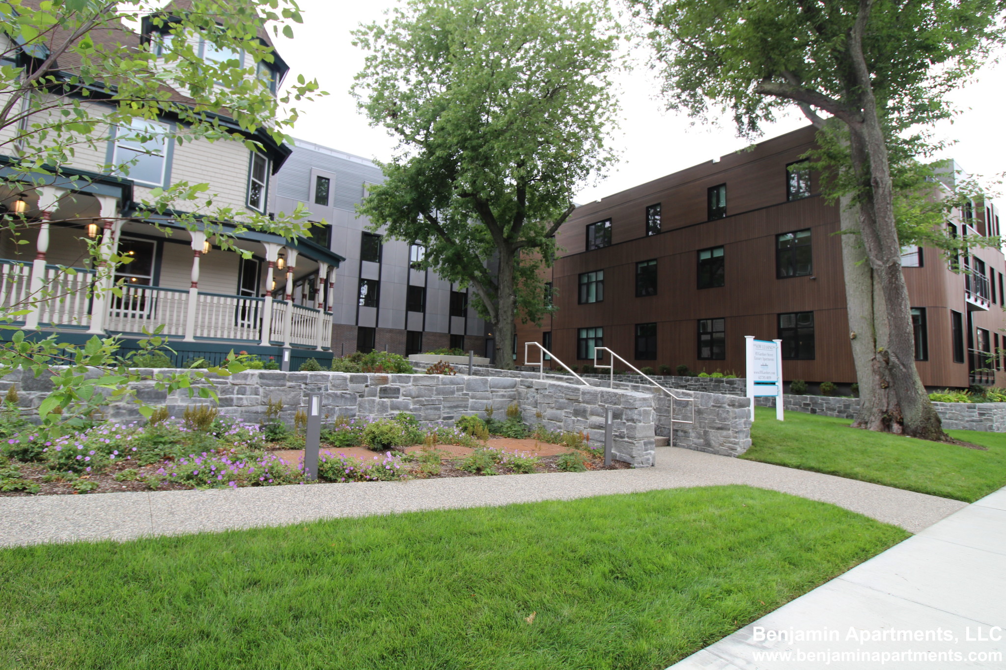 83 Gardner St, Allston