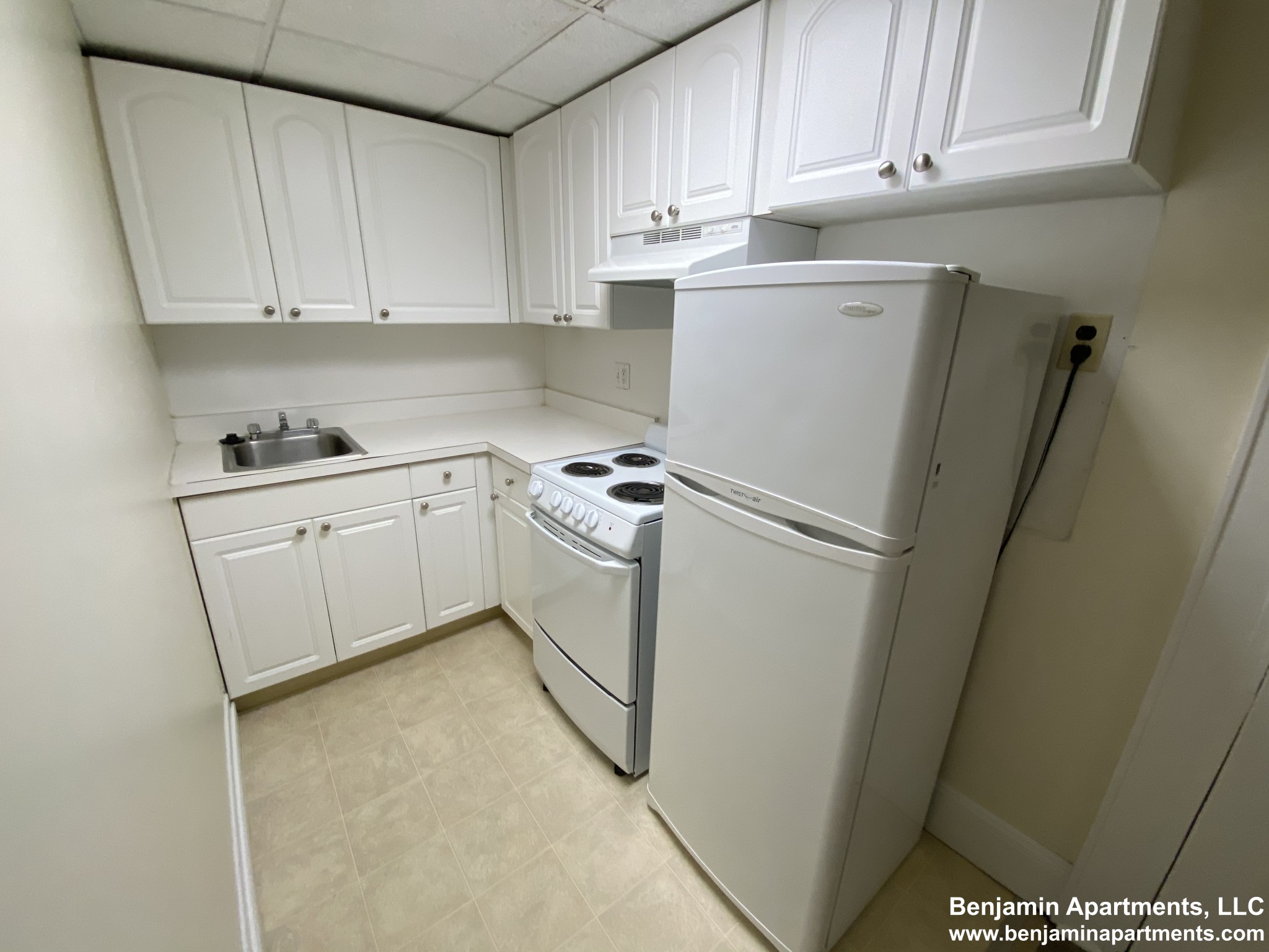 Studio bed, 1 bath apartment for rent at 62 Boylston St Unit 310, Back Bay — photo 5 of 6