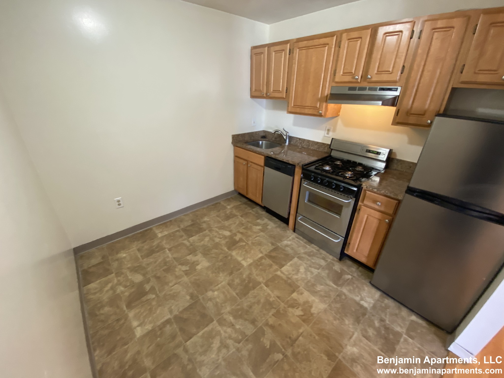 385 Dorchester St, South End