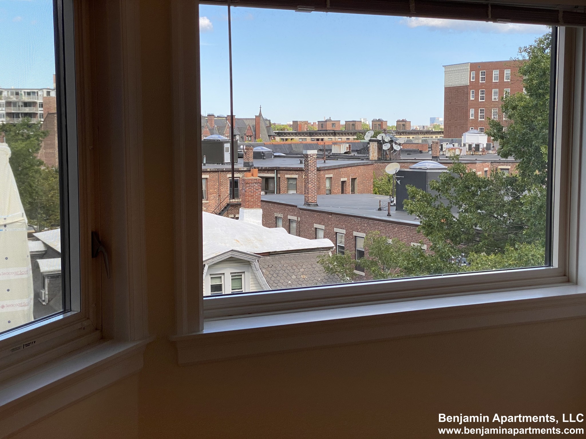 1443 Beacon St, Coolidge Corner