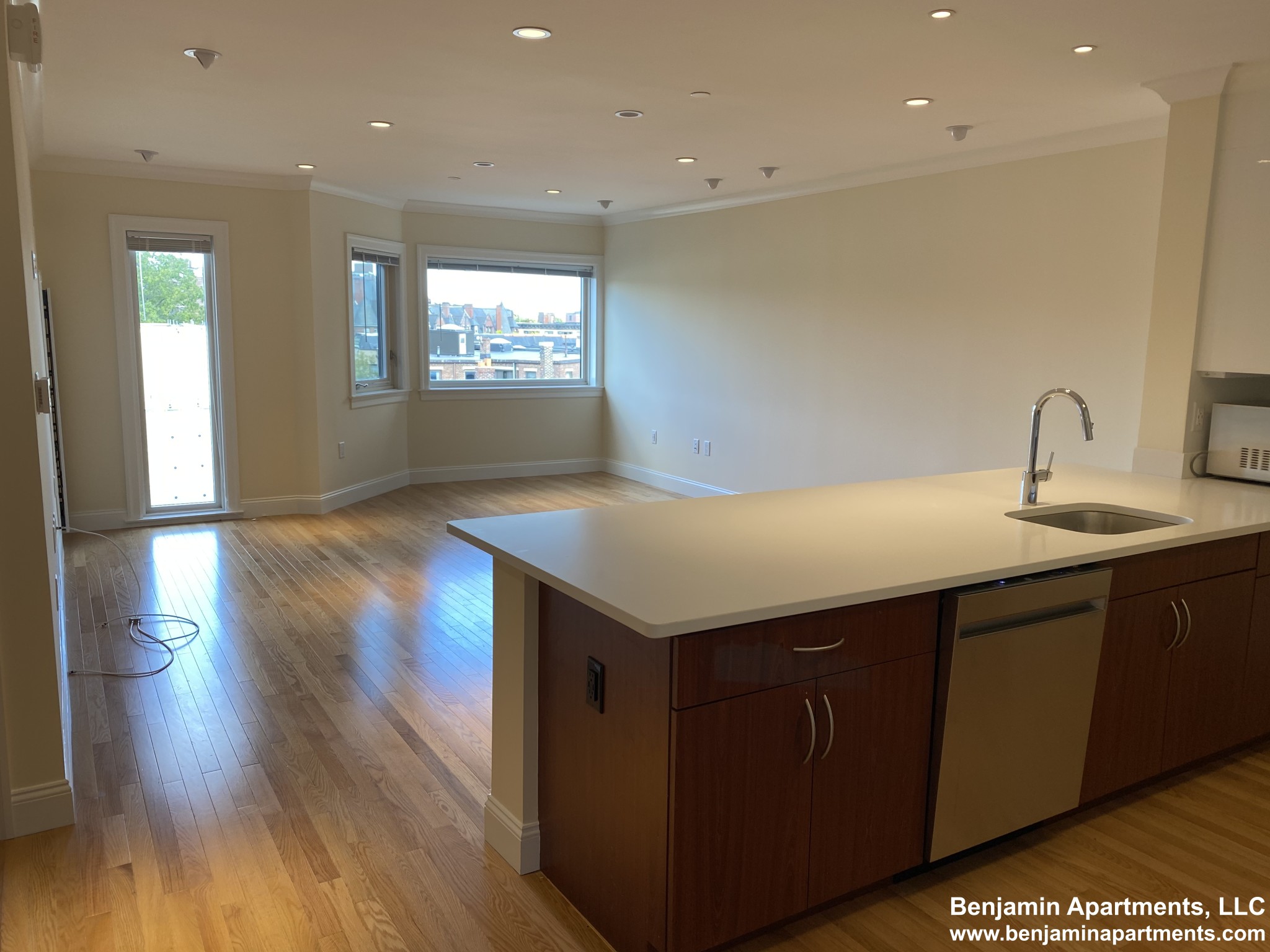 1443 Beacon St, Coolidge Corner